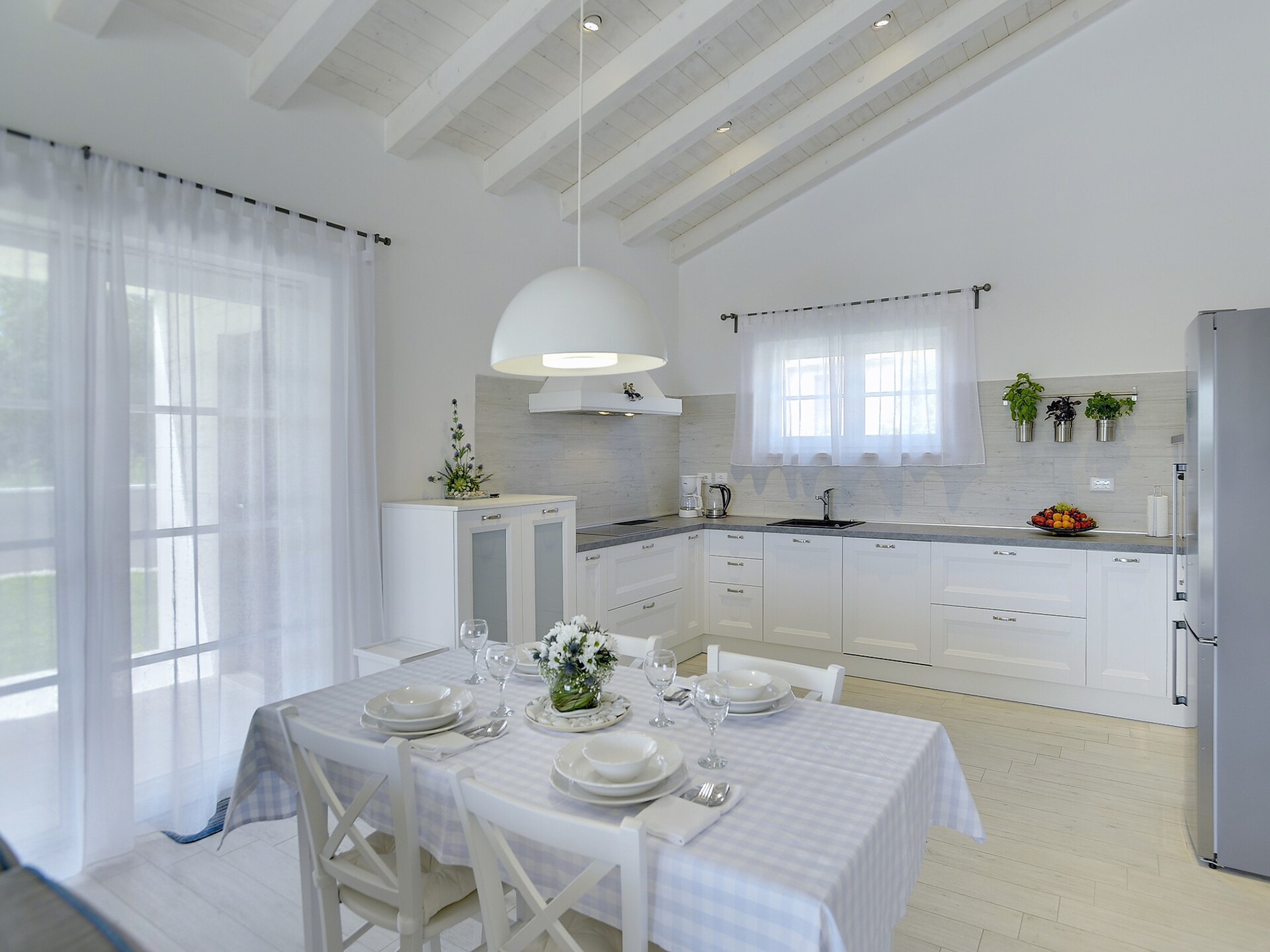 Moderne villa met privézwembad en panoramisch uitzicht op zee bij Kavran - foto 18