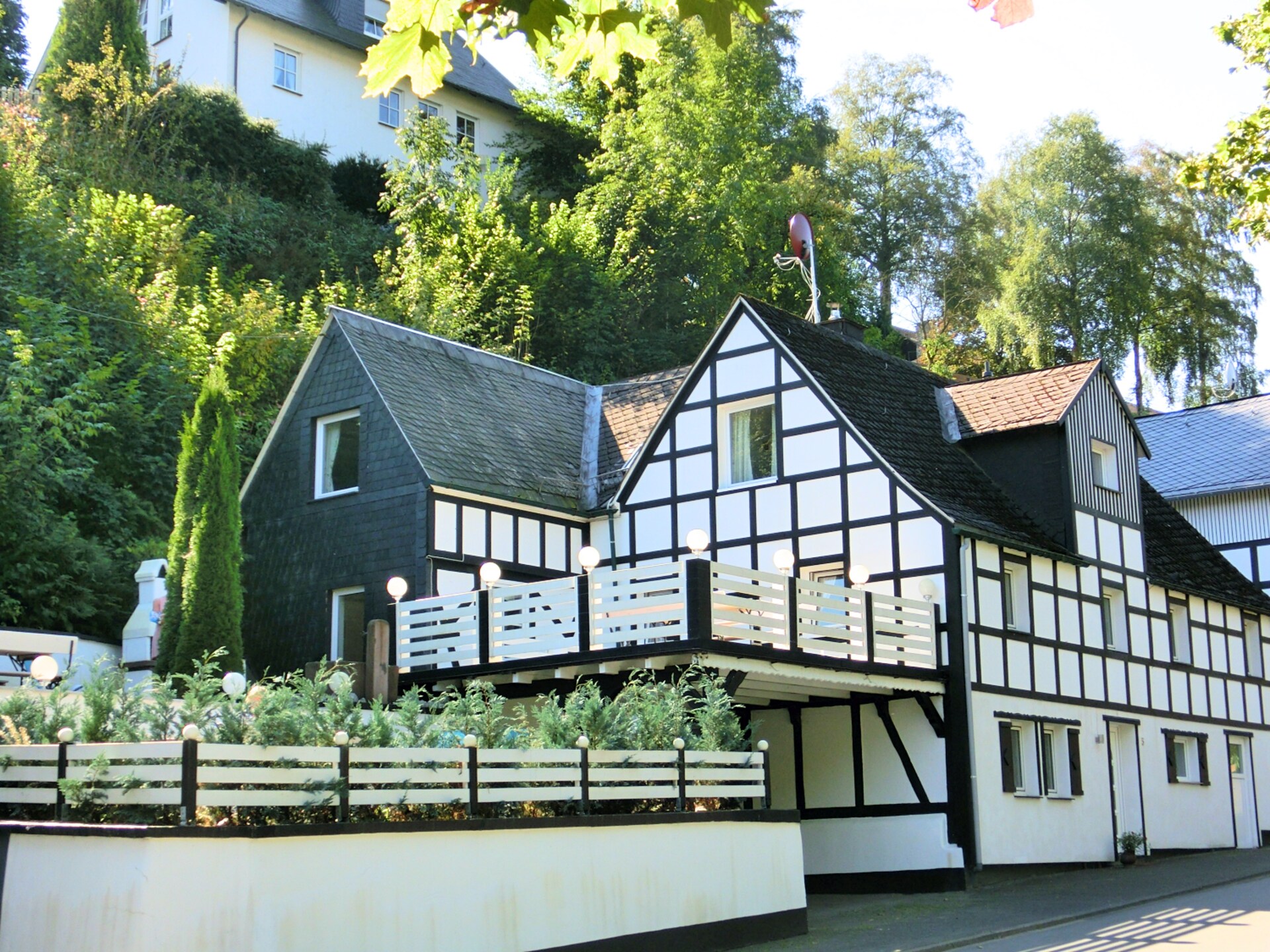 Centraal gelegen appartement in Schmallenberg-Oberkirchen voor 8 personen - foto 1