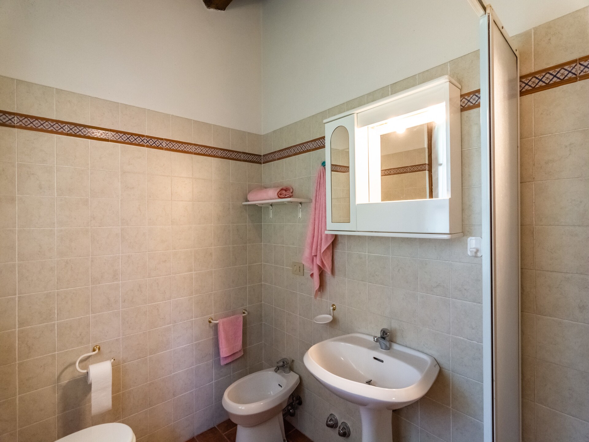 Landelijk appartement bij Castiglion Fiorentino met gedeeld zwembad - foto 12