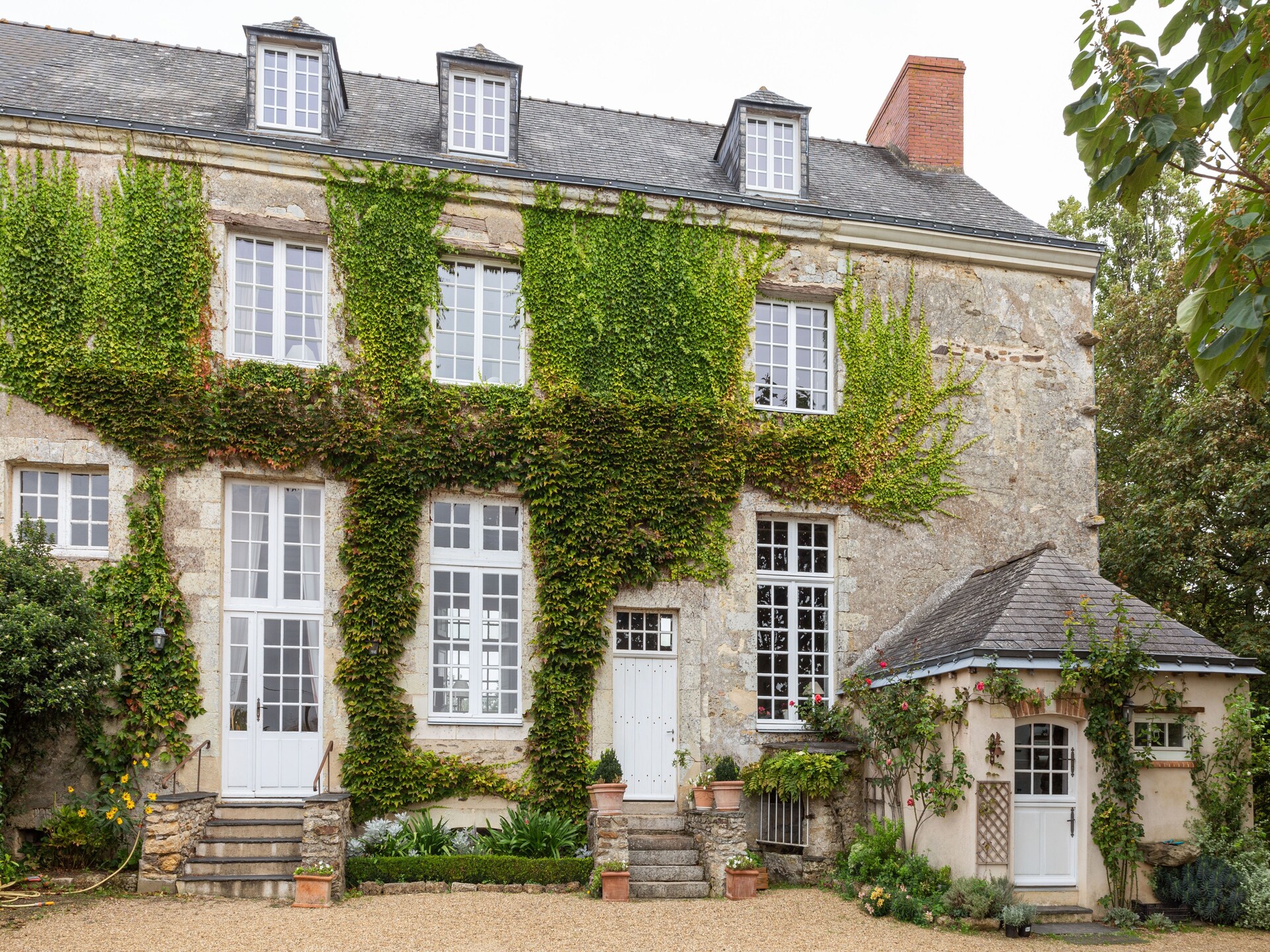 Authentiek 16e-eeuws vakantiehuis in rustige Loirestreek met tuin en golf - foto 5