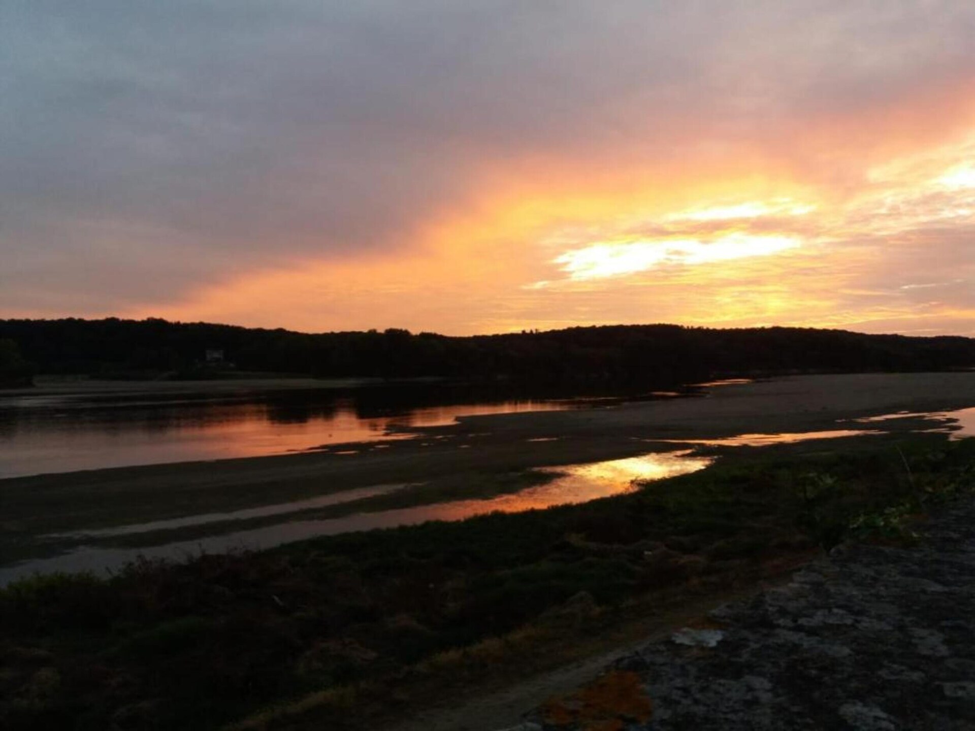 Romantisch vakantiehuis aan de Loire met zwembad, nabij Brion - foto 34