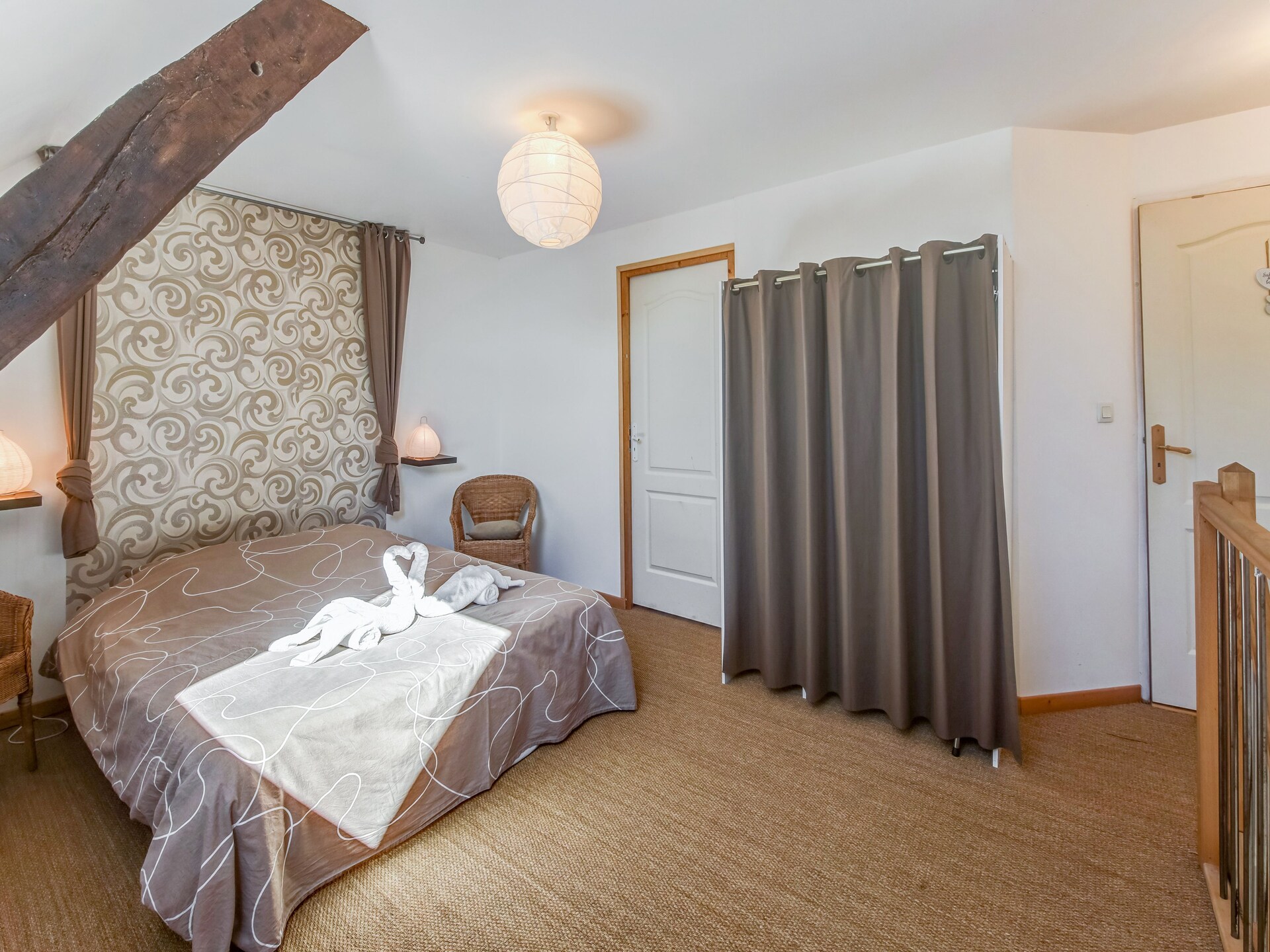 Rustiek vakantiehuis Brainville: 7 km van strand, tuin & open haard - foto 3