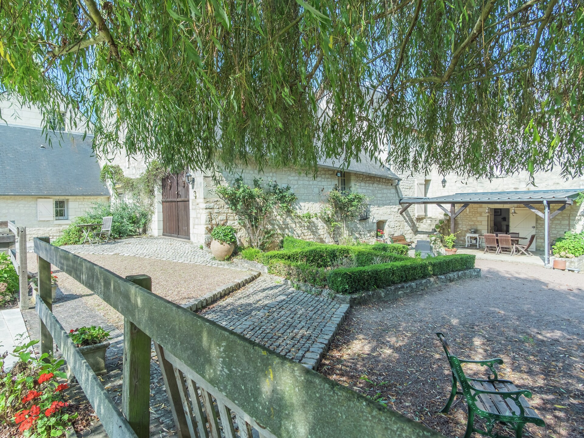 Rustiek vakantiehuis aan de Vienne bij Chinon met omheinde tuin - foto 35