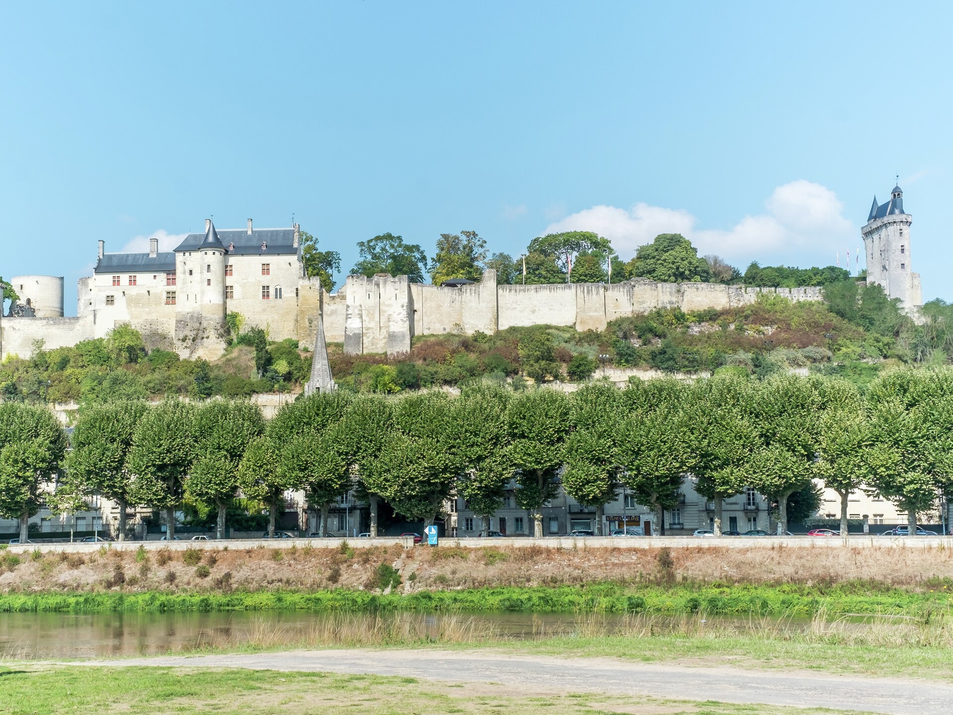 Rustiek vakantiehuis aan de Vienne bij Chinon met omheinde tuin - foto 39