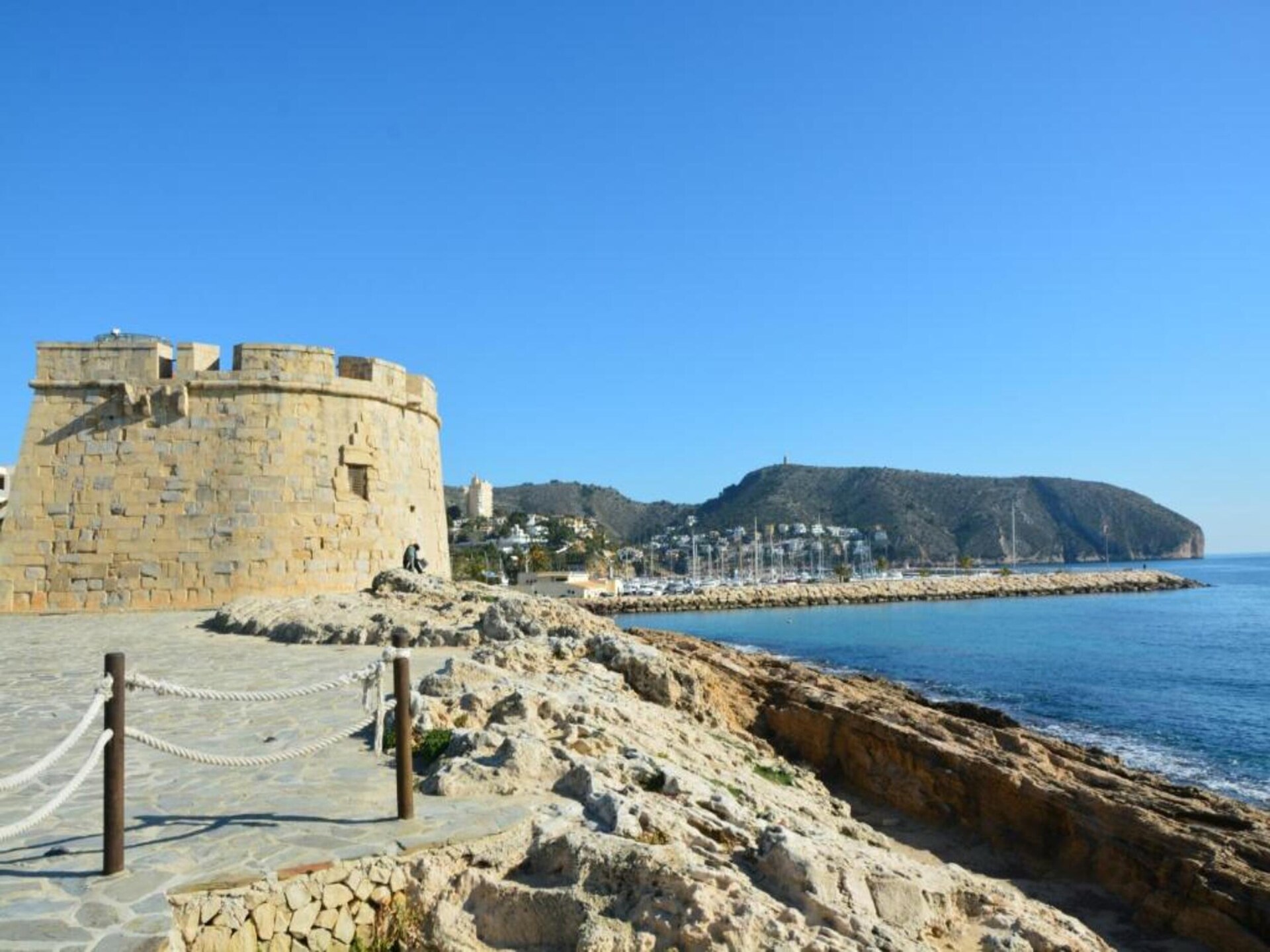 Villa Magnolias: sfeervolle villa met privézwembad op 900m van het strand in Moraira - foto 37