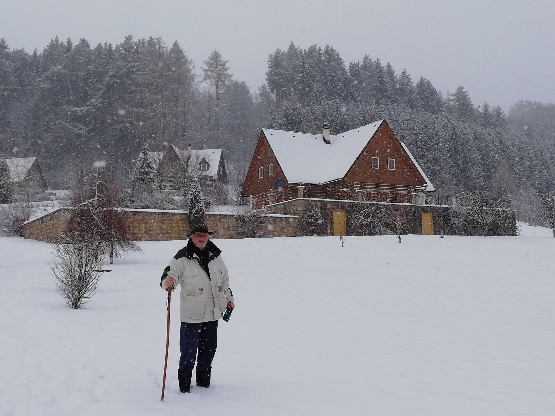 12-persoons villa met privézwembad in Pecka - foto 36