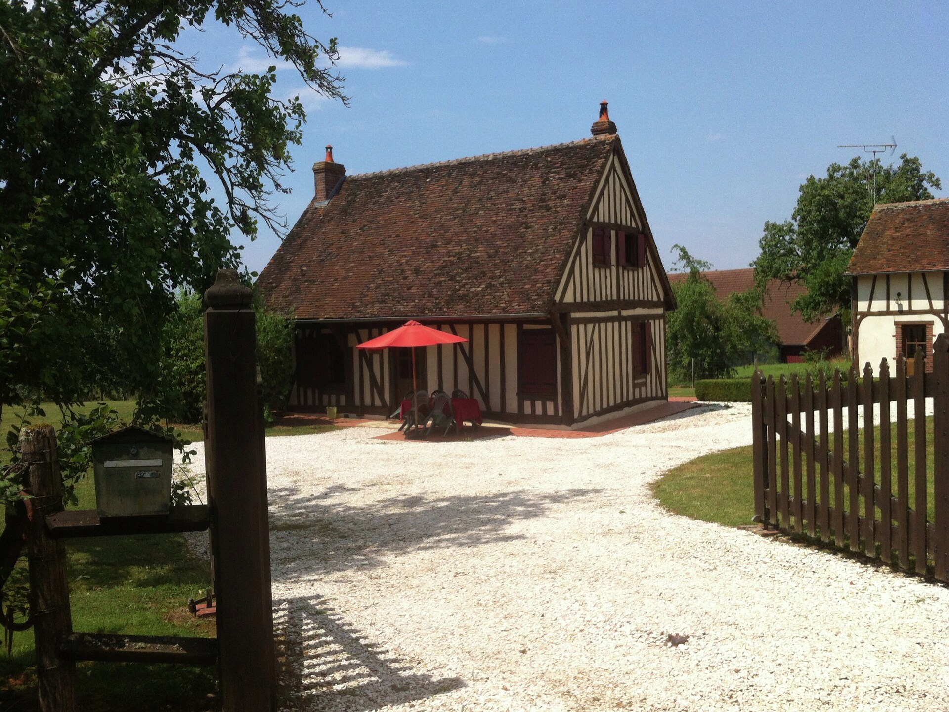 Vrijstaand vakantiehuis met tuin en BBQ in St. Maurice sur Aveyron - foto 18