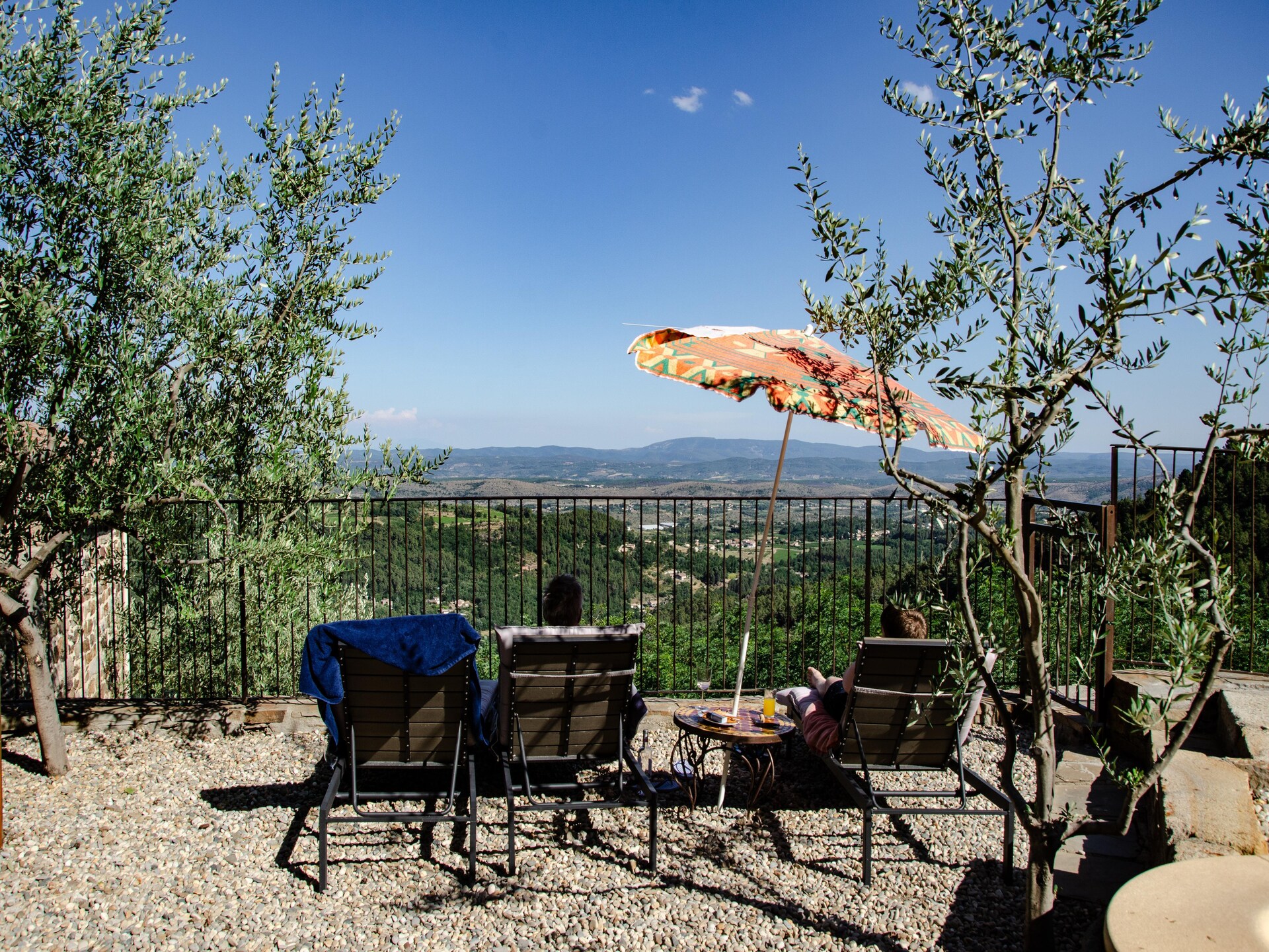 Vrijstaande stenen villa met privézwembad en panoramisch bergzicht - foto 25