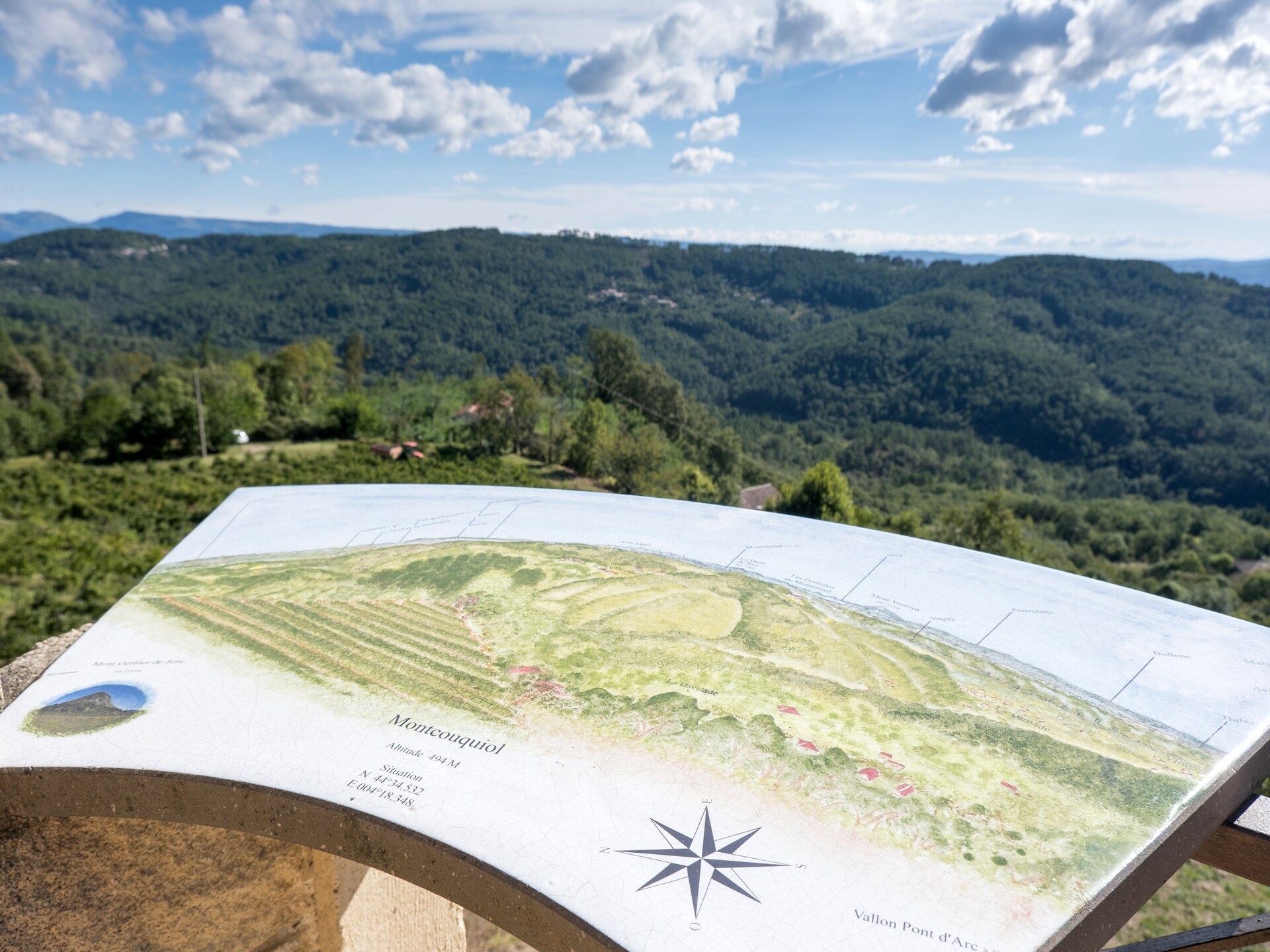 Vrijstaande stenen villa met privézwembad en panoramisch bergzicht - foto 27