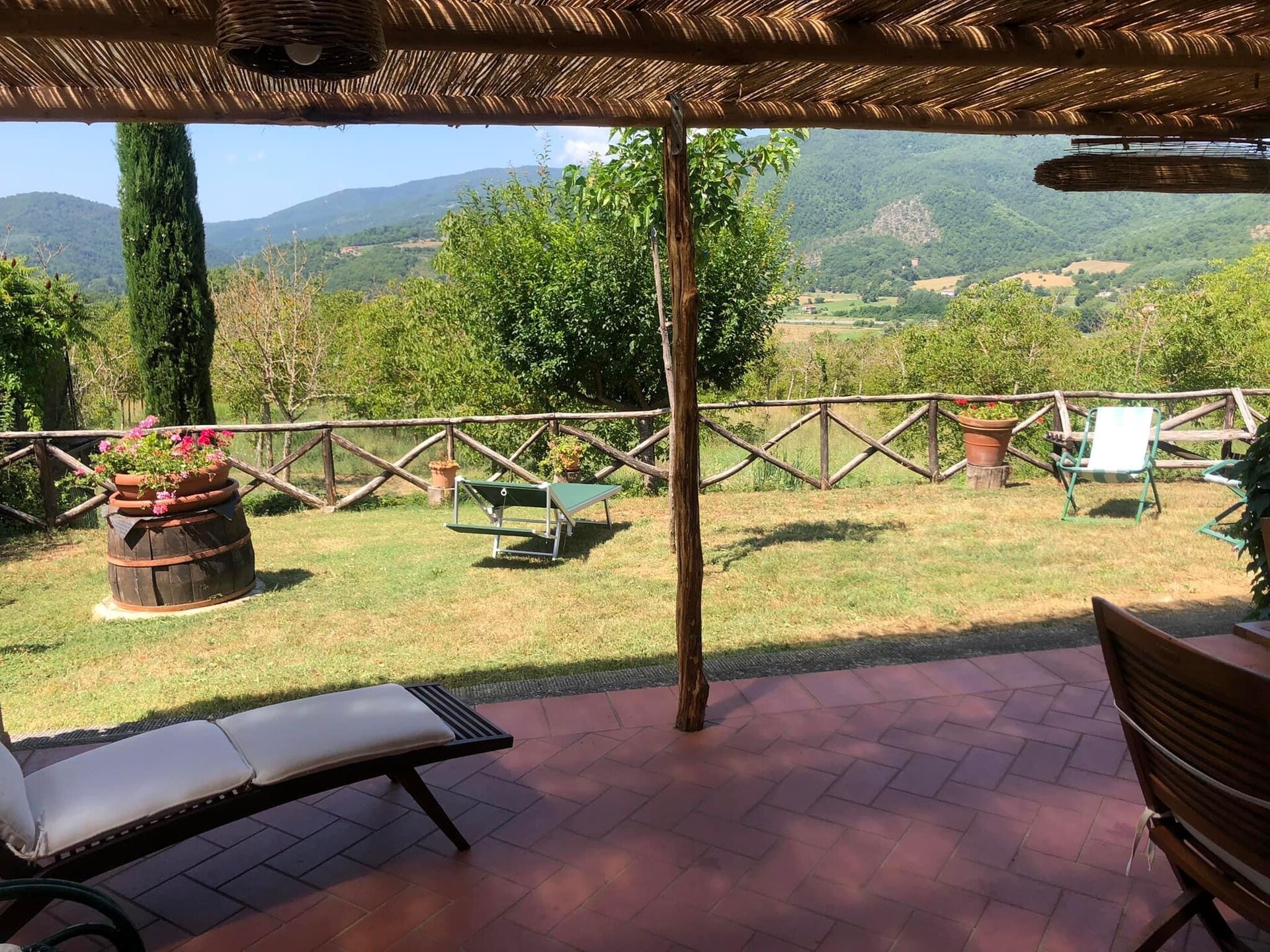 Charmant stenen vakantiehuis Il Fienile in Arezzo - foto 35
