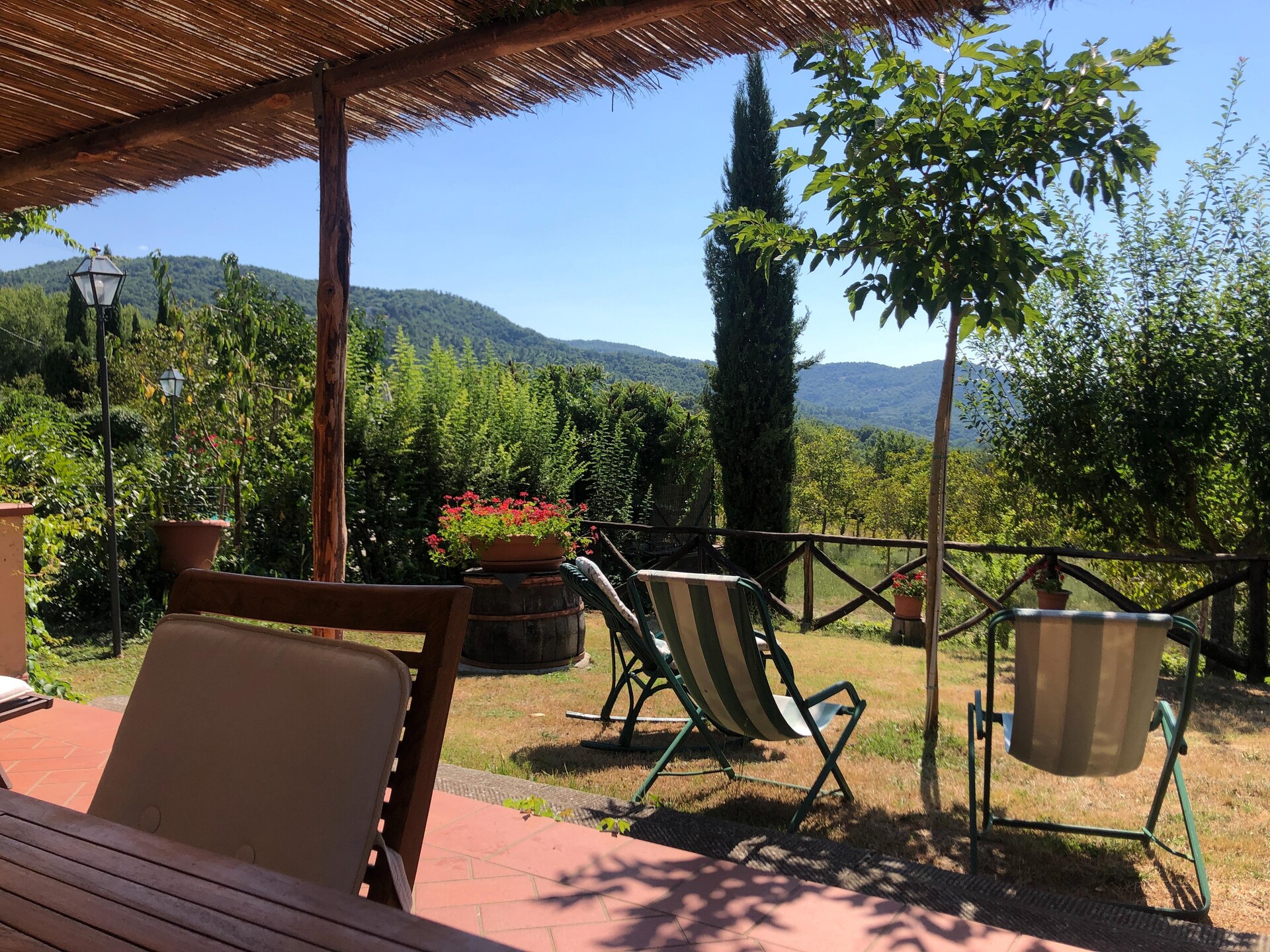 Charmant stenen vakantiehuis Il Fienile in Arezzo - foto 31