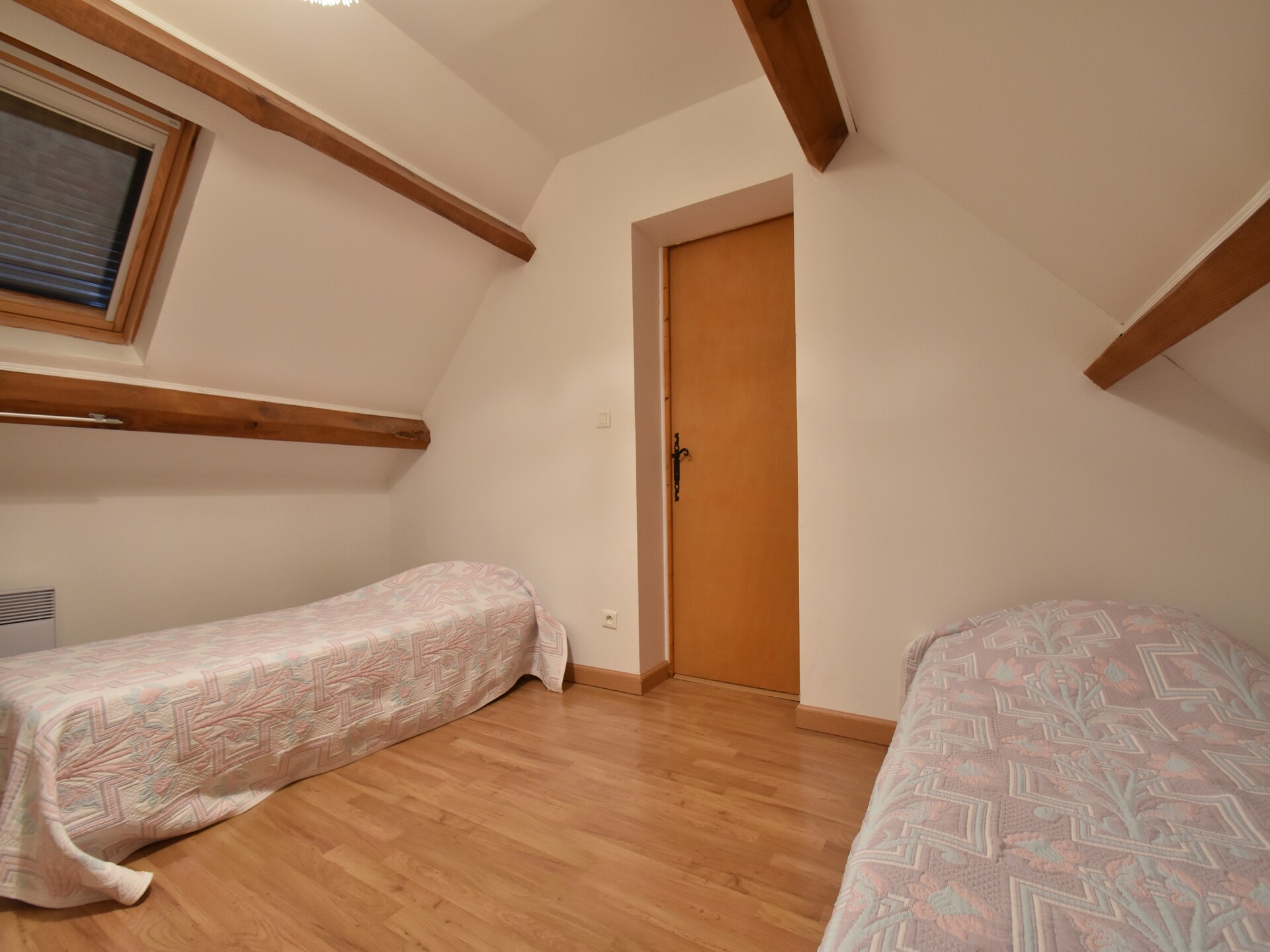 Licht vakantiehuis met privézwembad bij Uzech, ideaal voor 7 personen - foto 11