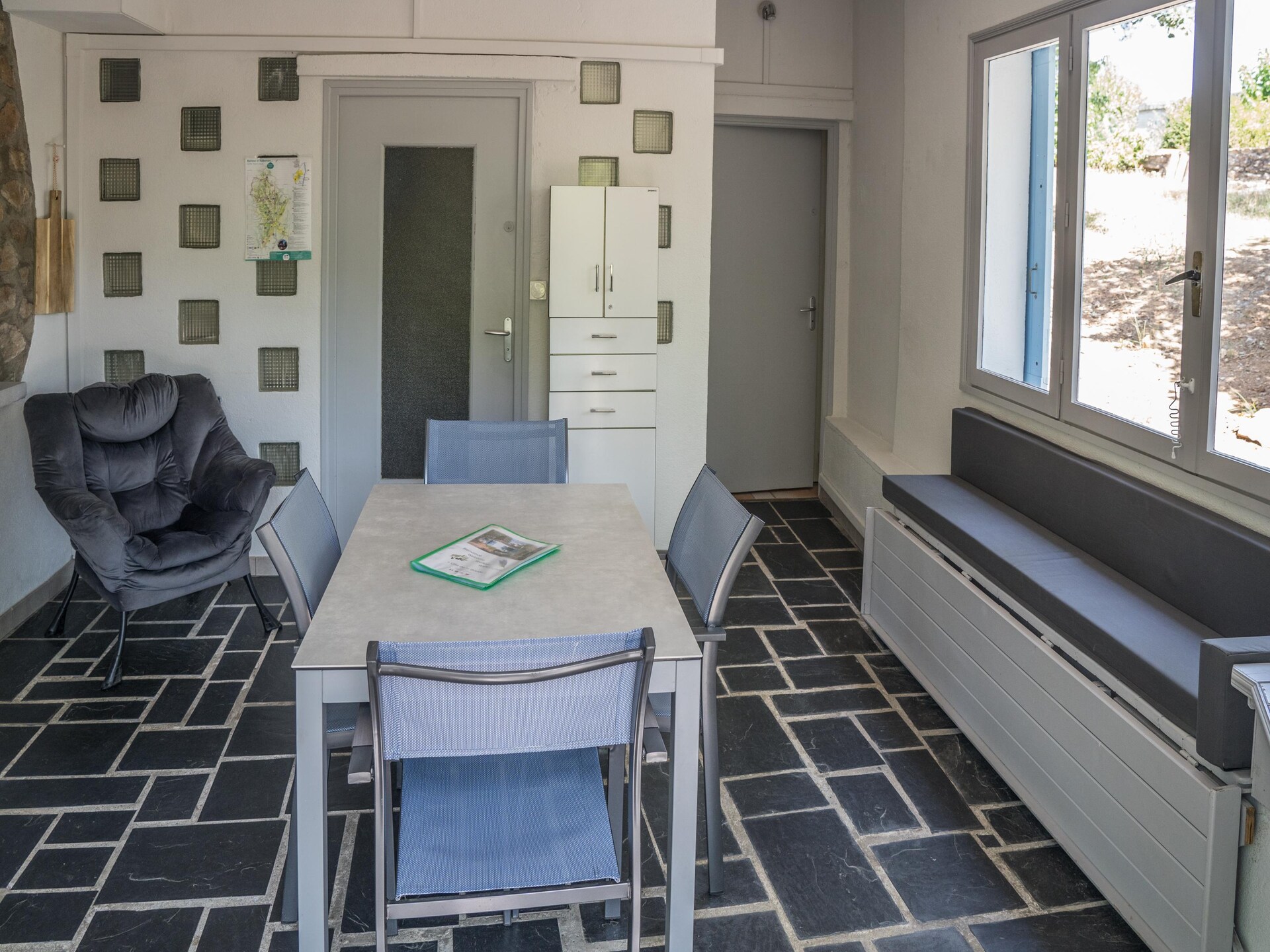 Vrijstaand vakantiehuis met zwembad en uitzicht op de Ardèche heuvels - foto 14