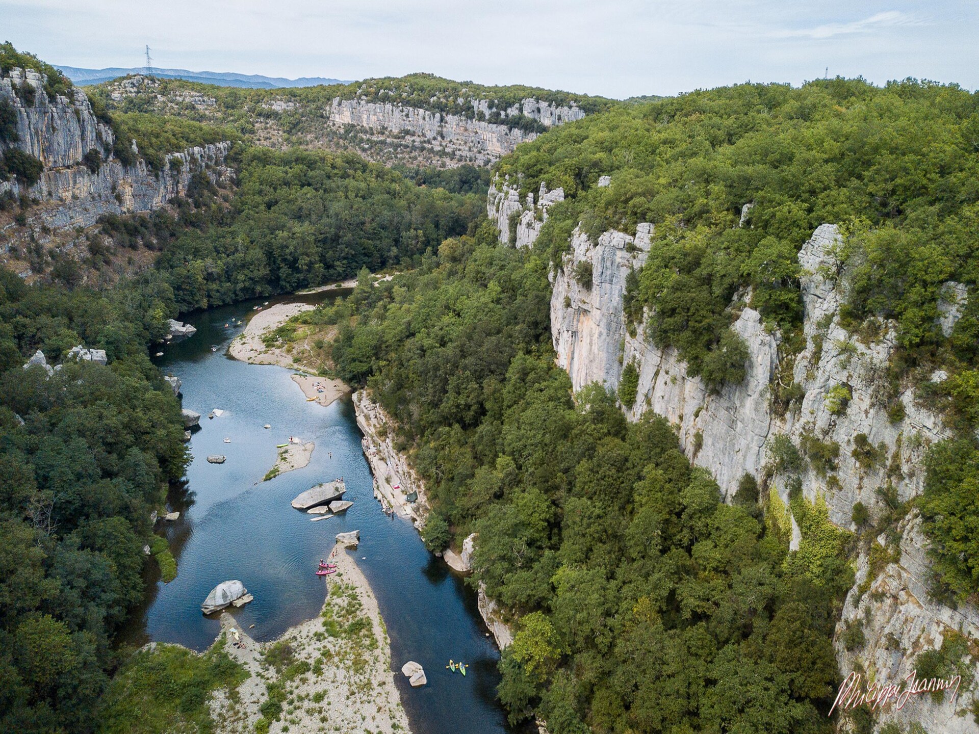 Vrijstaand vakantiehuis met zwembad en uitzicht op de Ardèche heuvels - foto 30