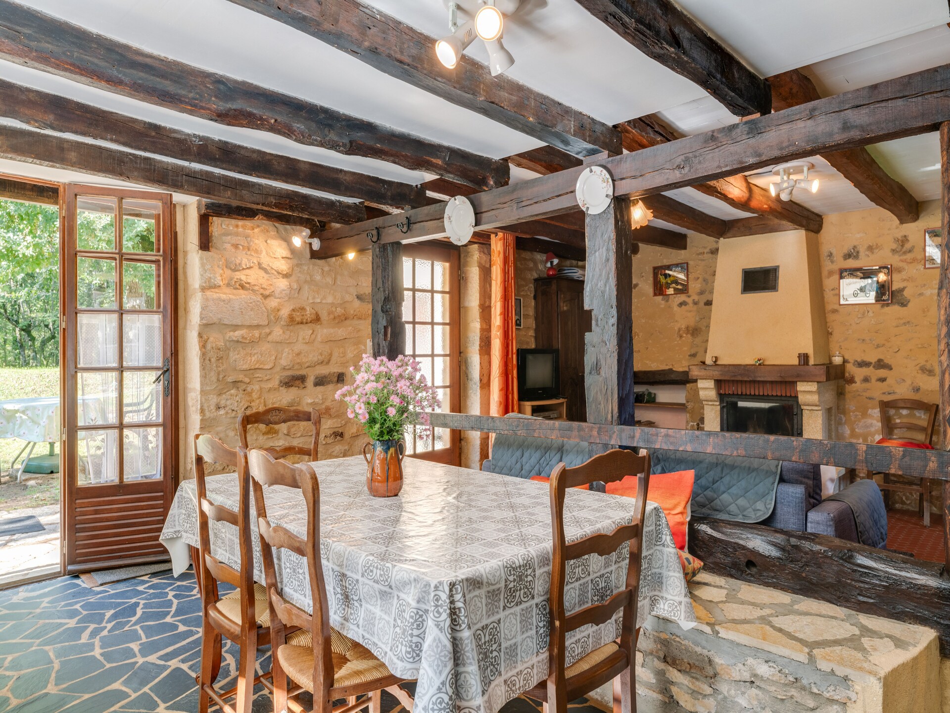 Bosrijk vakantiehuis voor 4 aan de golfbaan bij Villefranche-du-Périgord - foto 10