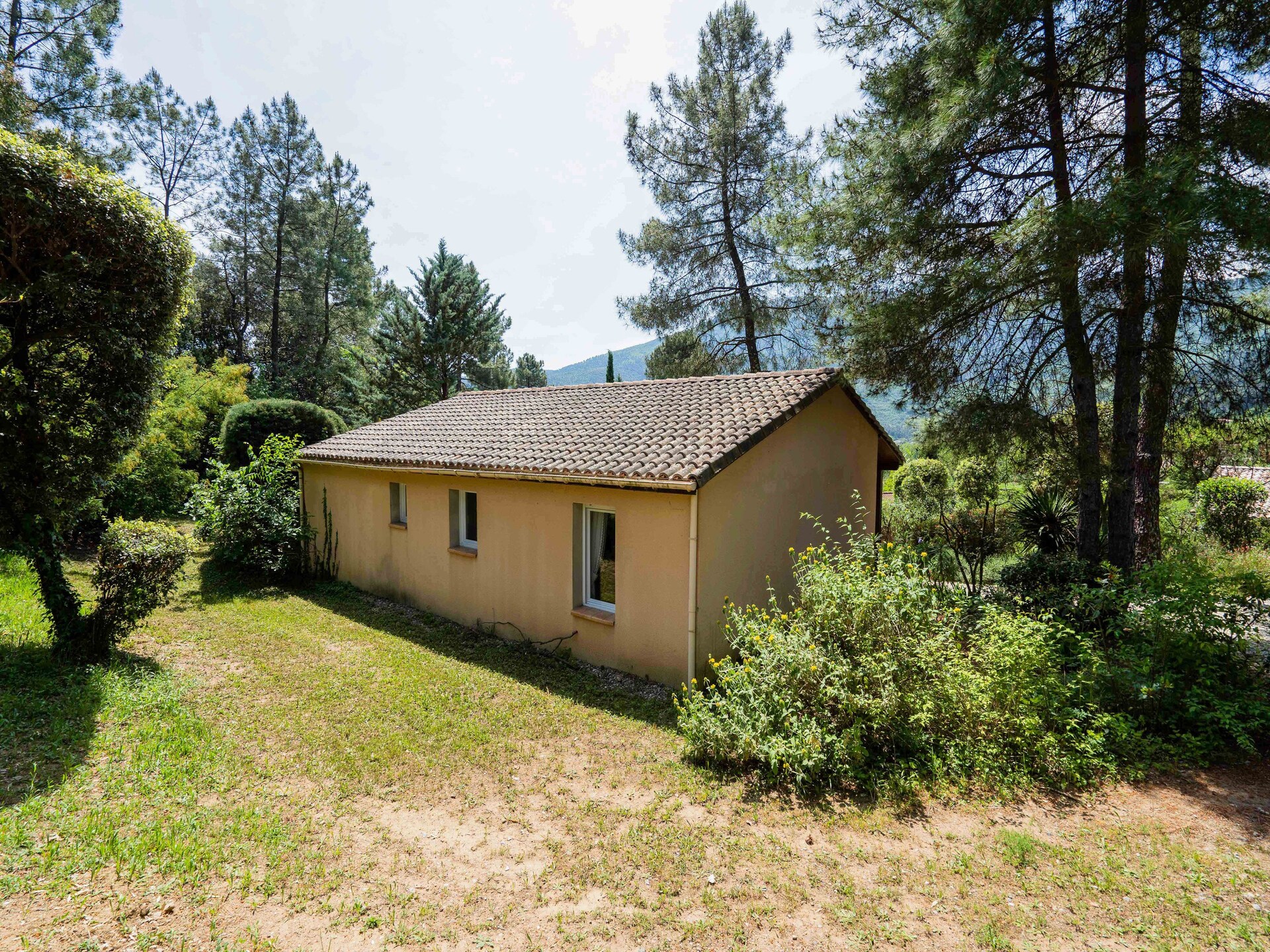 Vrijstaand vakantiehuis met privézwembad en tuin aan de rand van de Cevennen - foto 29