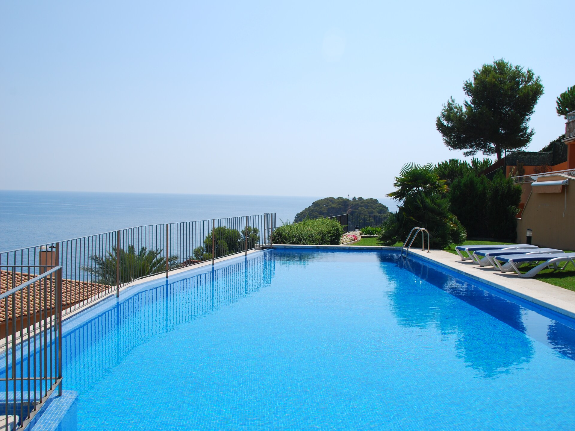 Licht appartement aan de Costa Brava met zwembad, vlakbij zee - foto 10