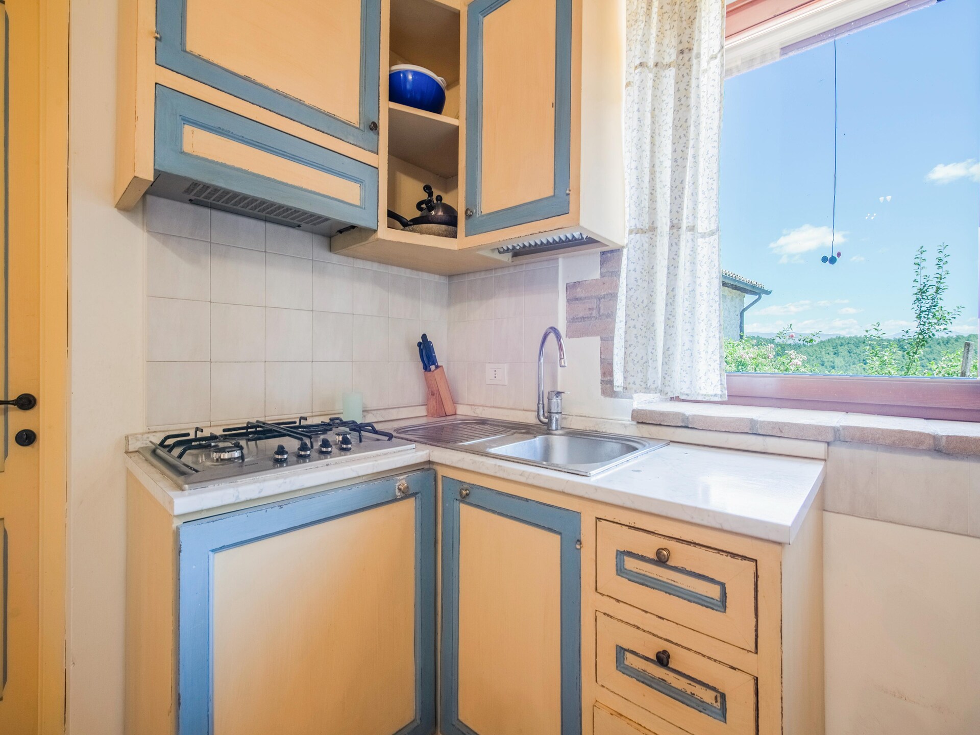 Fonni Blu: Knus appartement op de begane grond met zwembad en uitzicht op de Umbrische heuvels - foto 15
