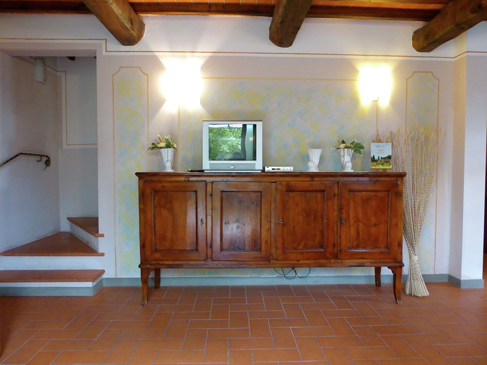 Op 600 m van het centrum: Ruim vakantiehuis Cipresso Nove in Montecarelli - foto 7