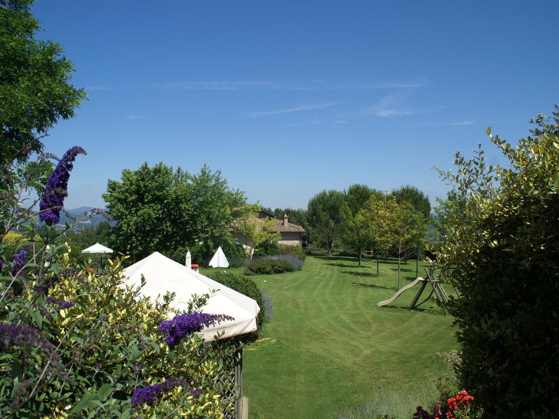 Vrijstaand Toscaans huisje met zwembad en uitzicht bij Montone - foto 19