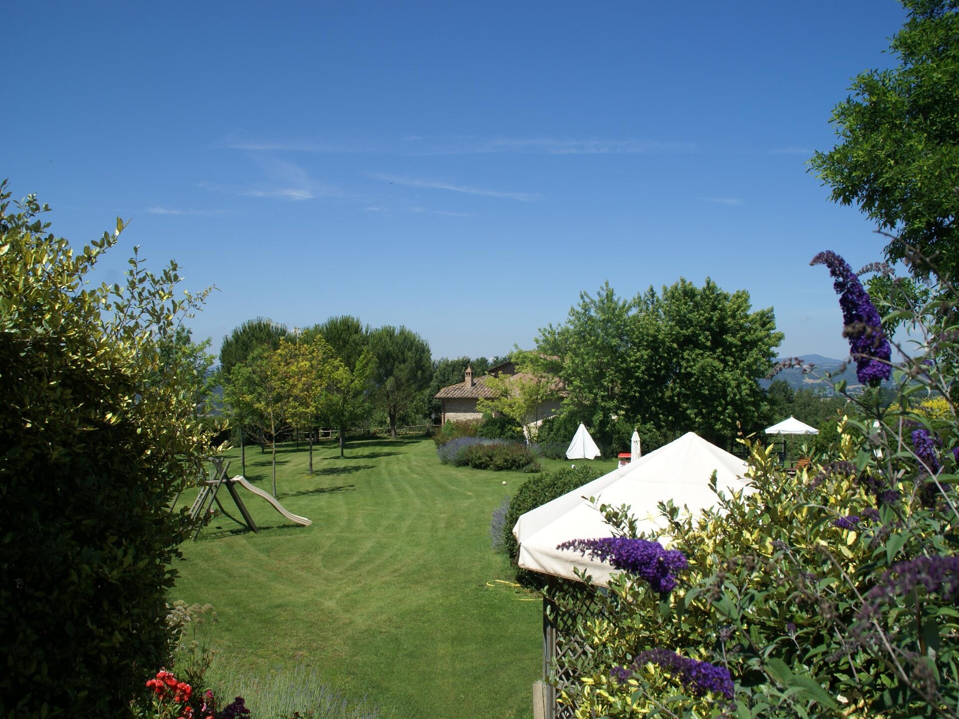 Vrijstaand Toscaans huisje met zwembad en uitzicht bij Montone - foto 14