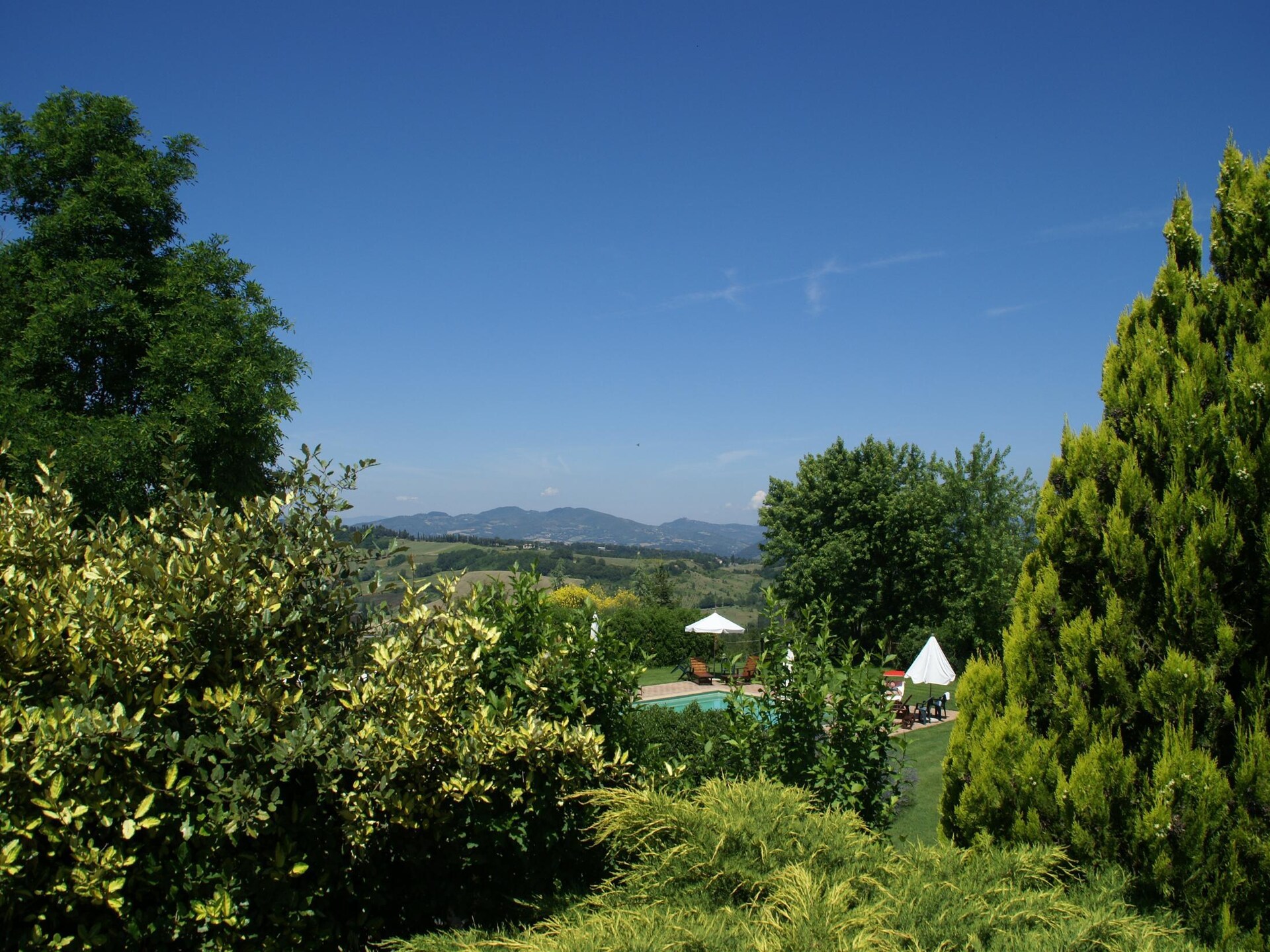 Vrijstaand Toscaans huisje met zwembad en uitzicht bij Montone - foto 15