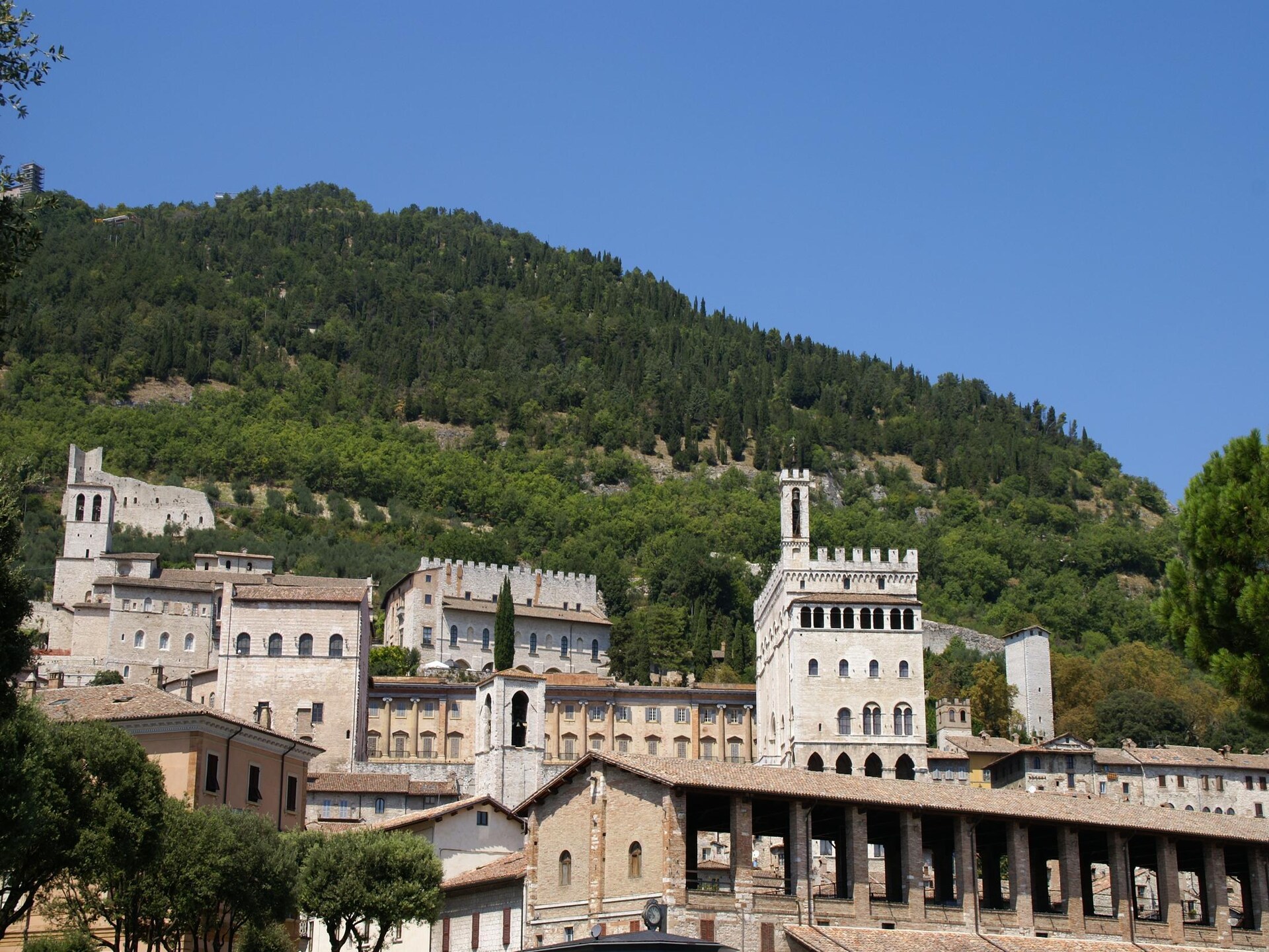Vrijstaand Toscaans huisje met zwembad en uitzicht bij Montone - foto 11