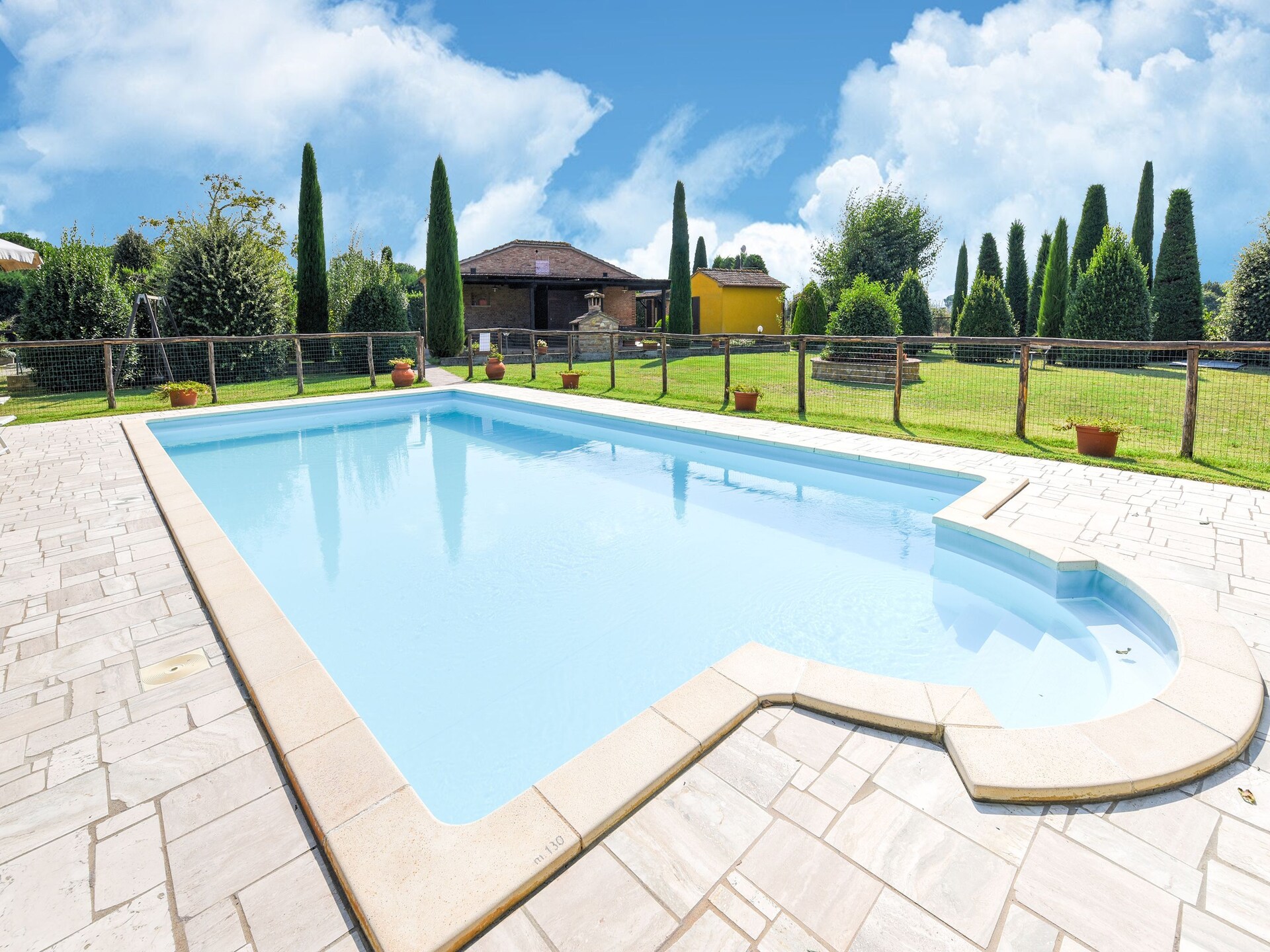 Knus Toscaans vakantiehuis met zwembad en tuin bij Montepulciano - foto 2