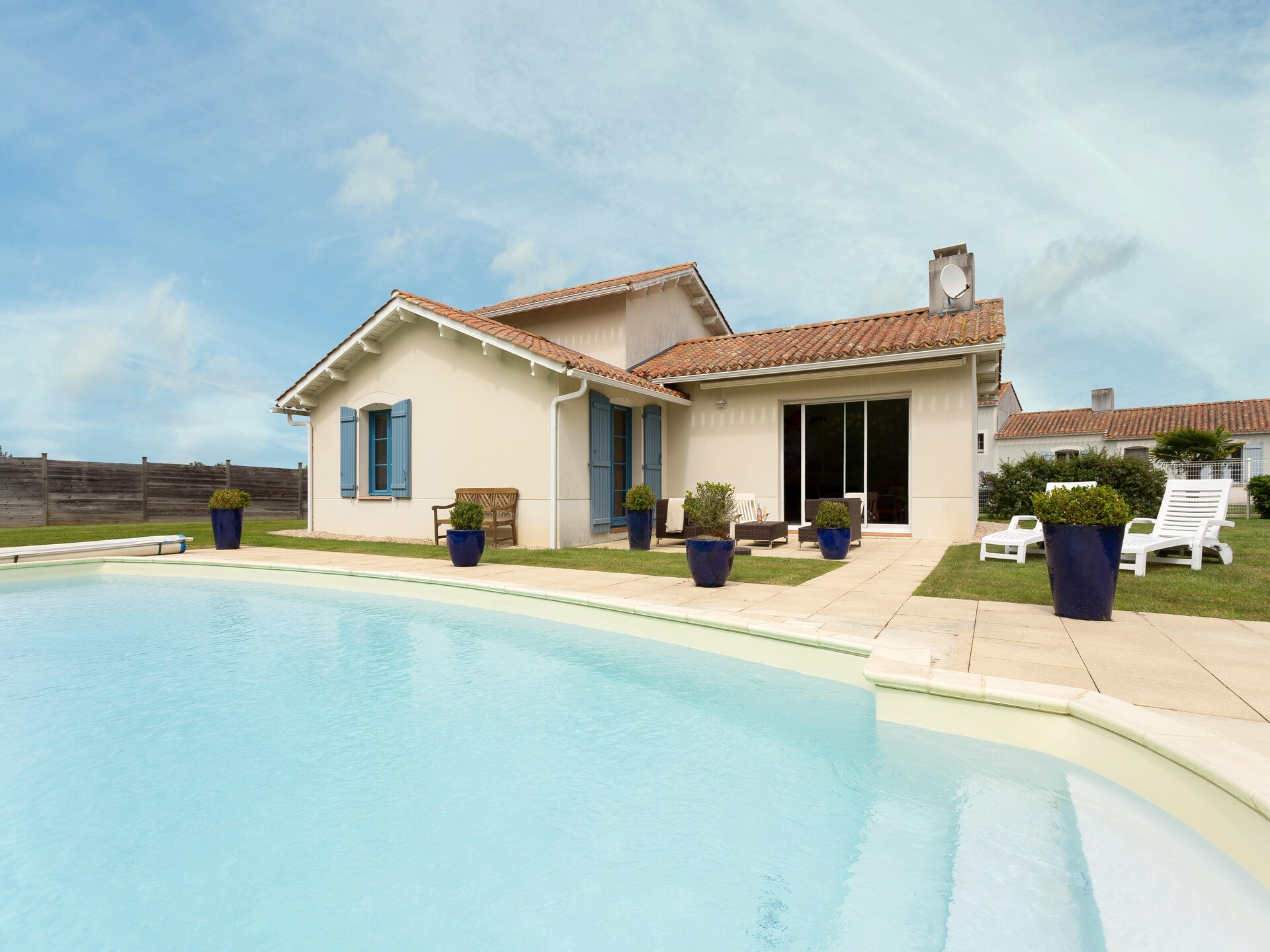 Zonovergoten villa met privézwembad nabij de kust van de Vendée - foto 11