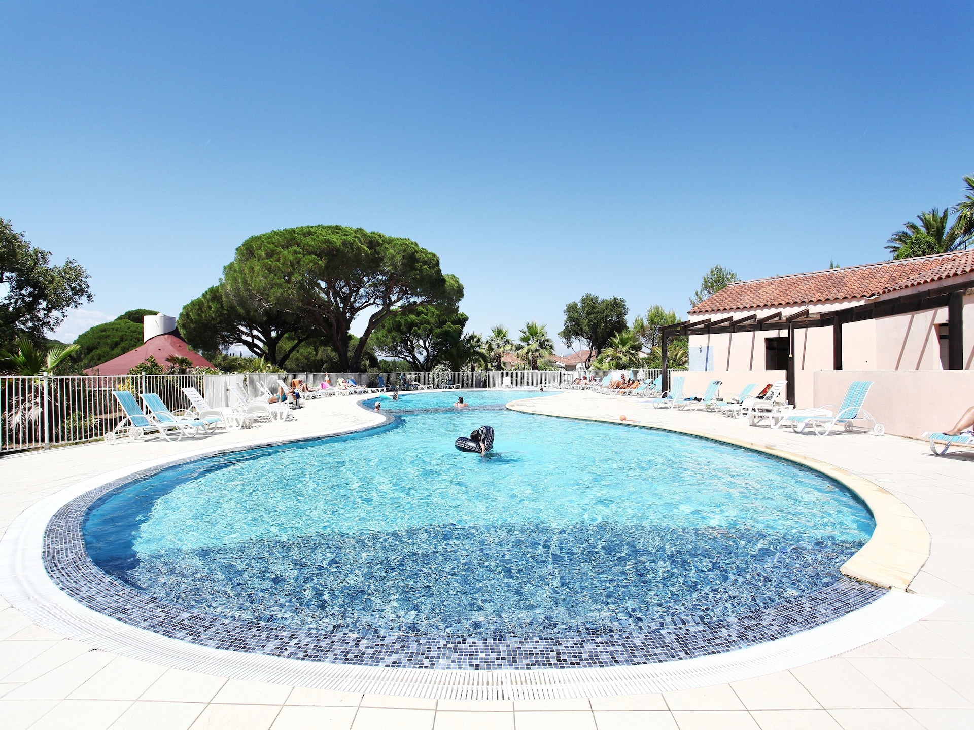 Licht appartement voor 5 op vakantiepark in Saint-Aygulf - foto 22