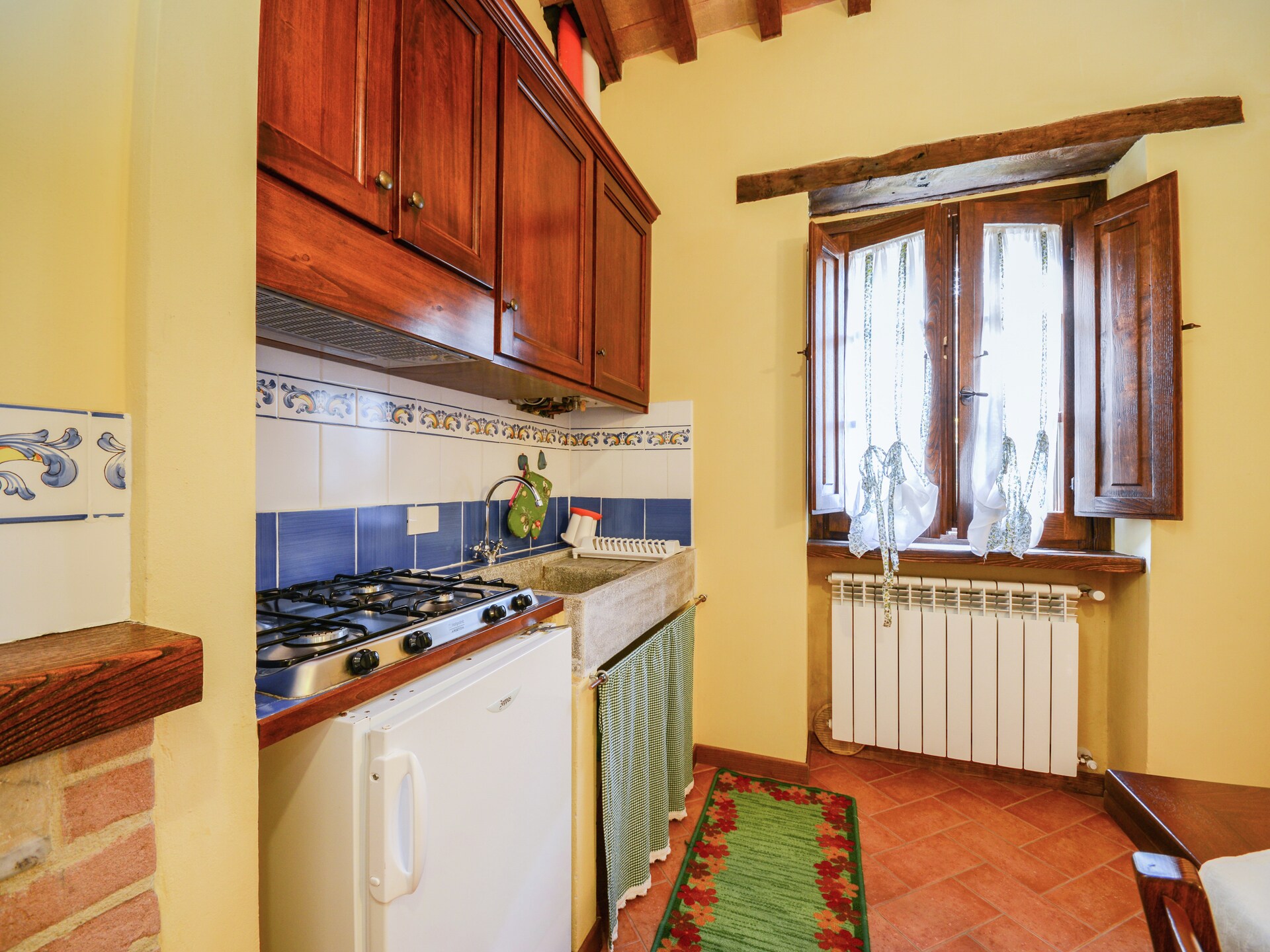 Knus vakantiehuis voor 2 met zwembad & tuin in Monte Santa Maria Tiberina - foto 7