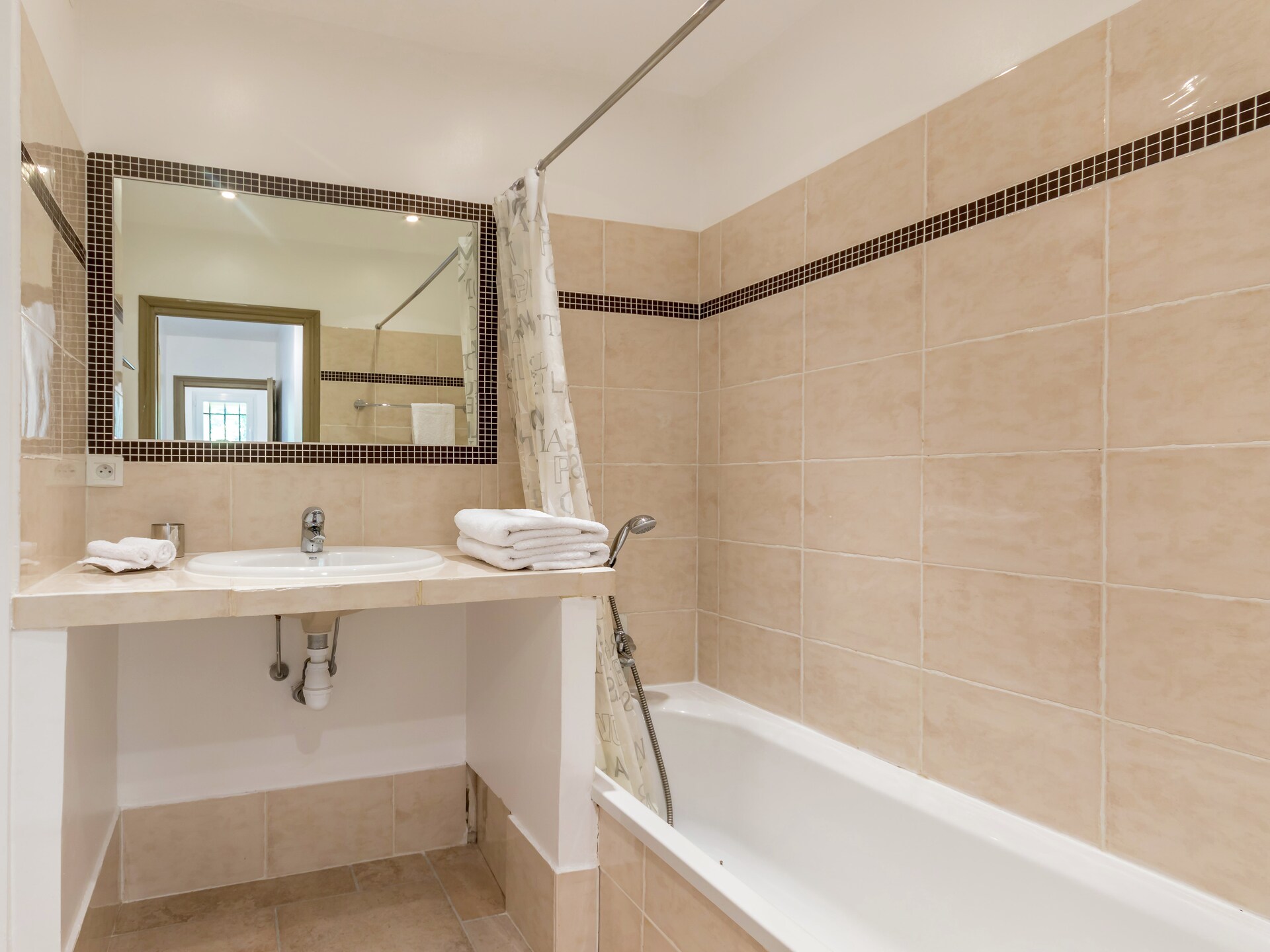 Modern appartement in bosrijke natuur bij Montauroux, vlakbij meer en Côte d'Azur - foto 24