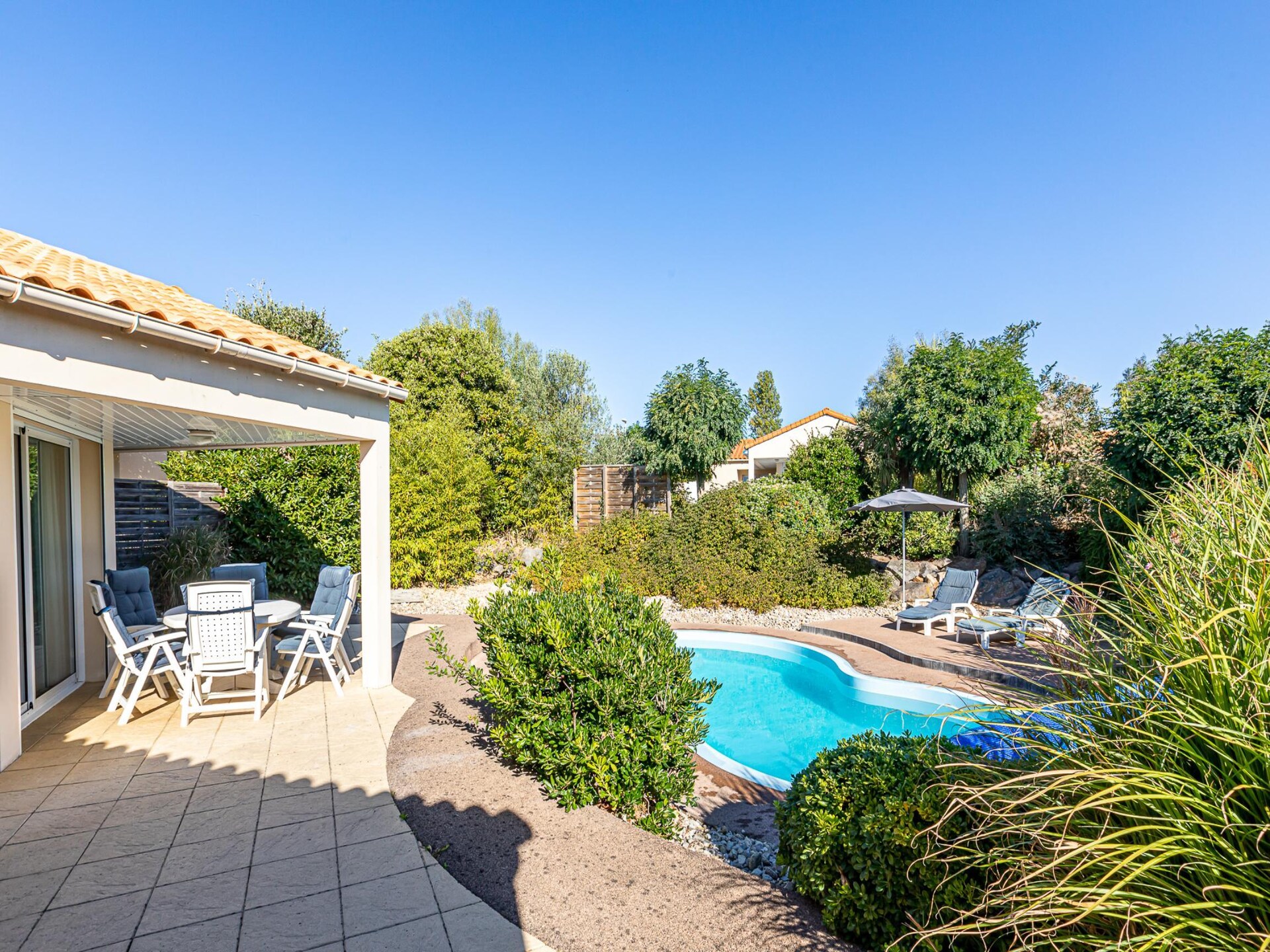 Vrijstaande 6-persoons villa met privézwembad in Les Sables d'Olonne - foto 2