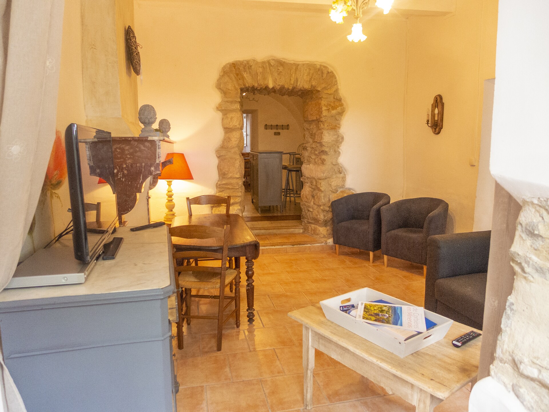 14e-eeuws dorpshuis met privézwembad en uitzicht bij Minerve - foto 33