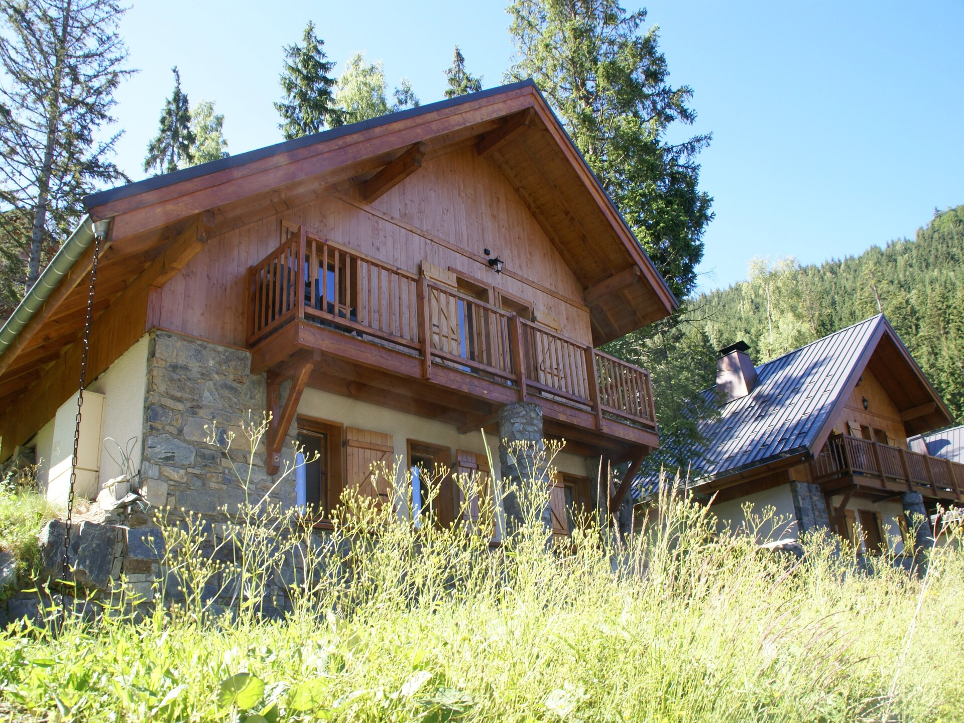 Authentiek chalet voor 8 aan de piste met panoramisch uitzicht op het meer - foto 5