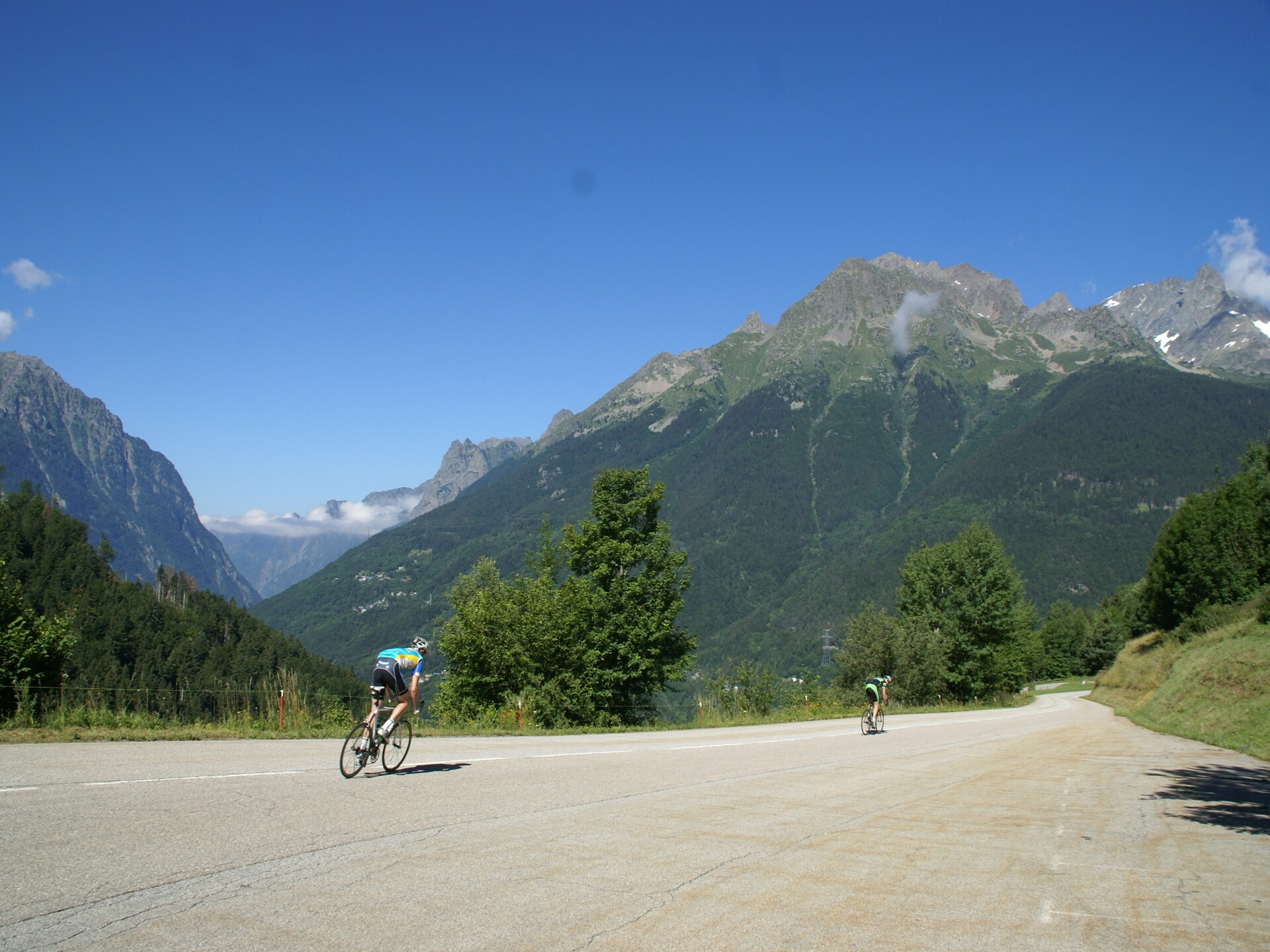 Authentiek chalet voor 8 aan de piste met panoramisch uitzicht op het meer - foto 12