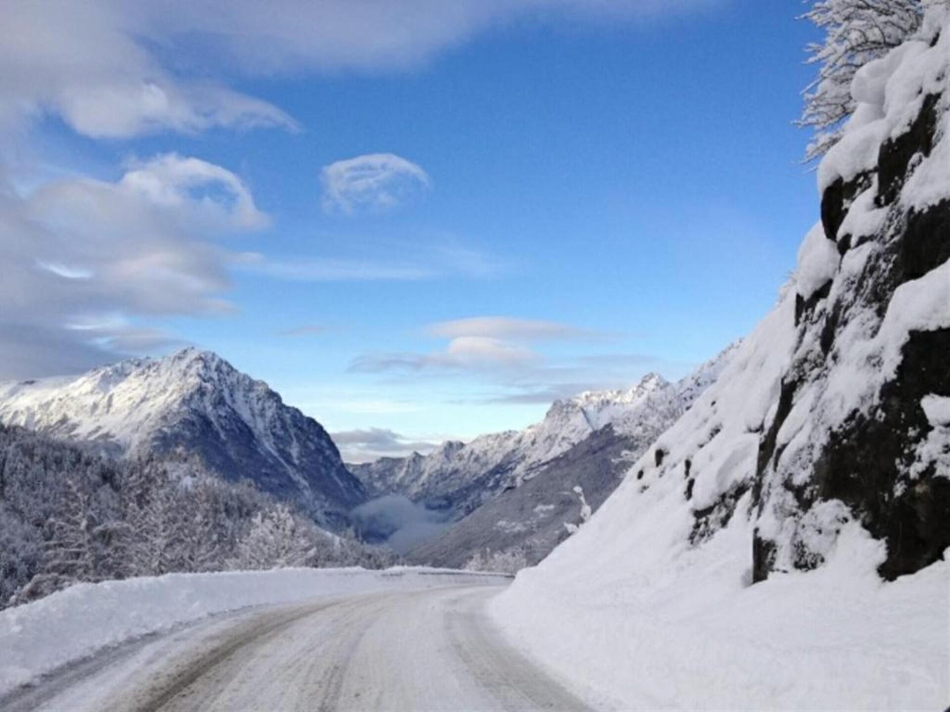 Authentiek chalet voor 8 aan de piste met panoramisch uitzicht op het meer - foto 31