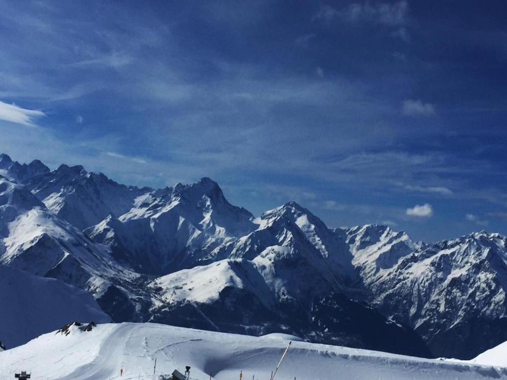 Authentiek chalet voor 8 aan de piste met panoramisch uitzicht op het meer - foto 38