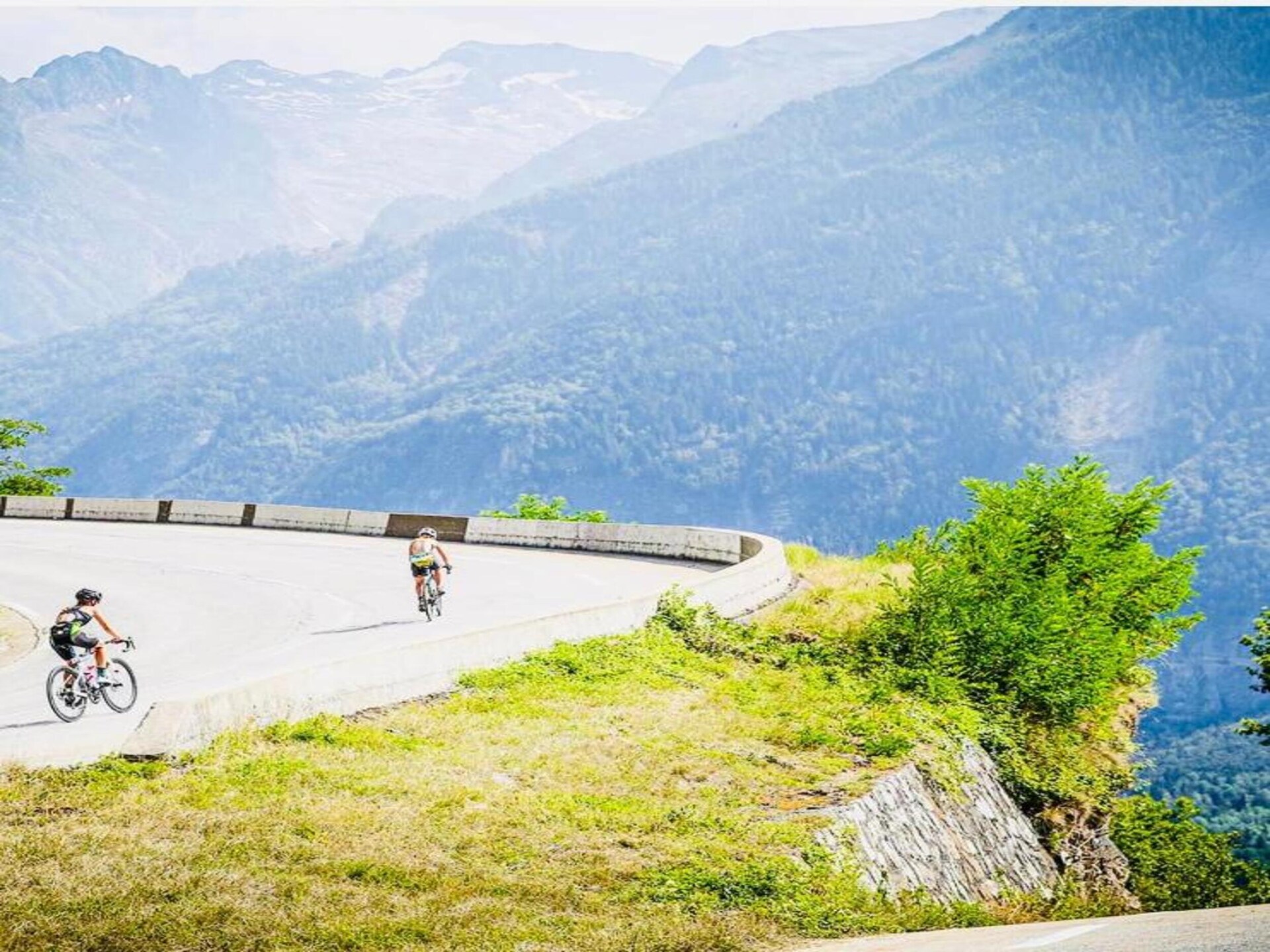 Authentiek chalet voor 8 aan de piste met panoramisch uitzicht op het meer - foto 20