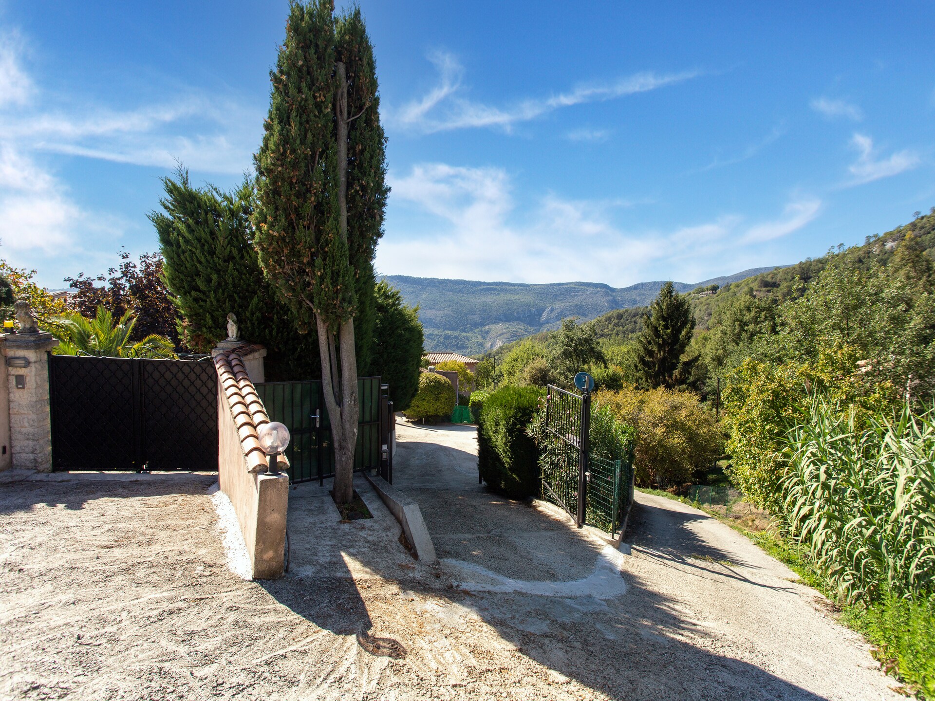 Rustiek vakantiehuis in Berre-les-Alpes met omheinde tuin, vlakbij Franse Rivièra - foto 6