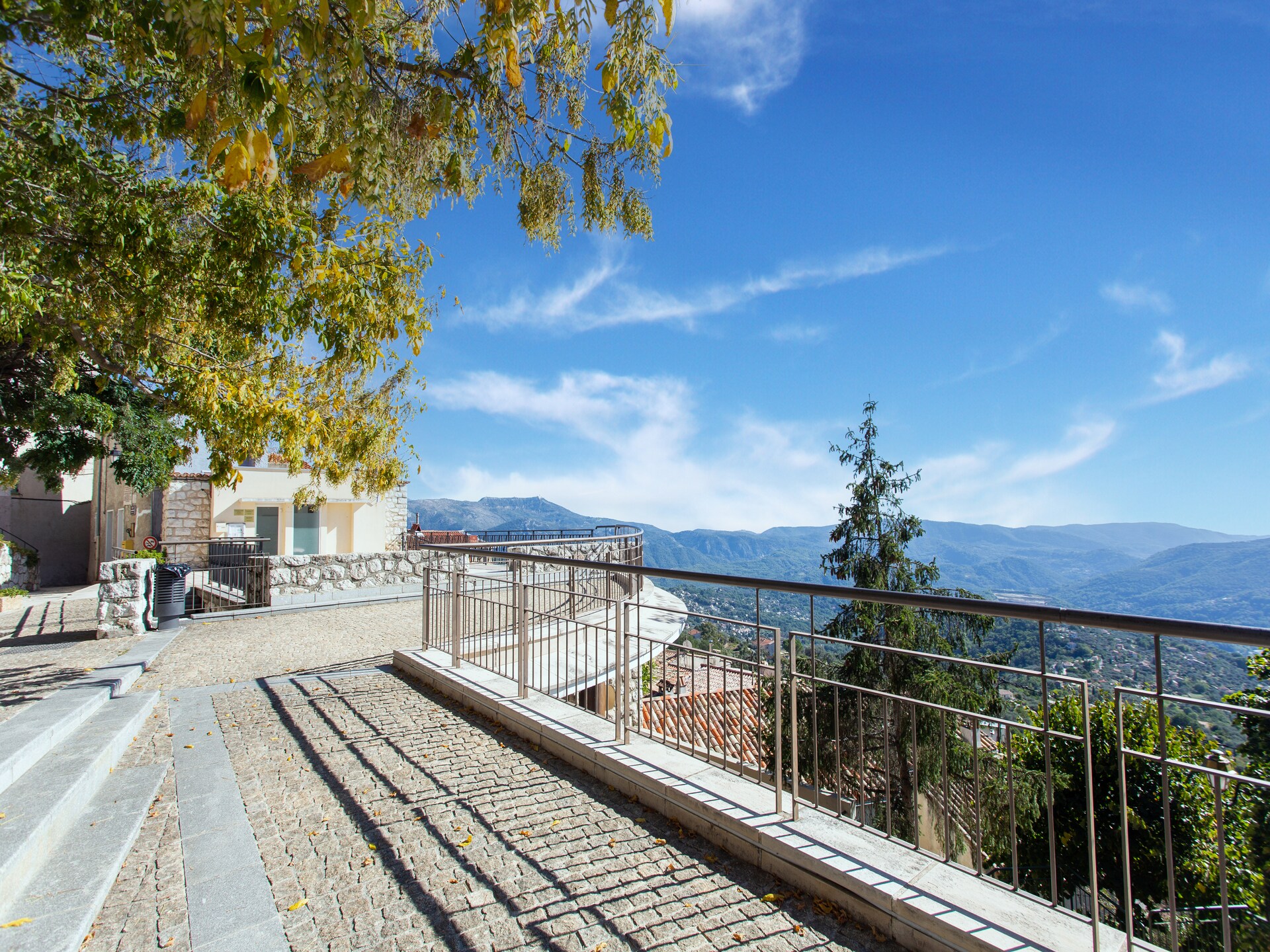 Rustiek vakantiehuis in Berre-les-Alpes met omheinde tuin, vlakbij Franse Rivièra - foto 33