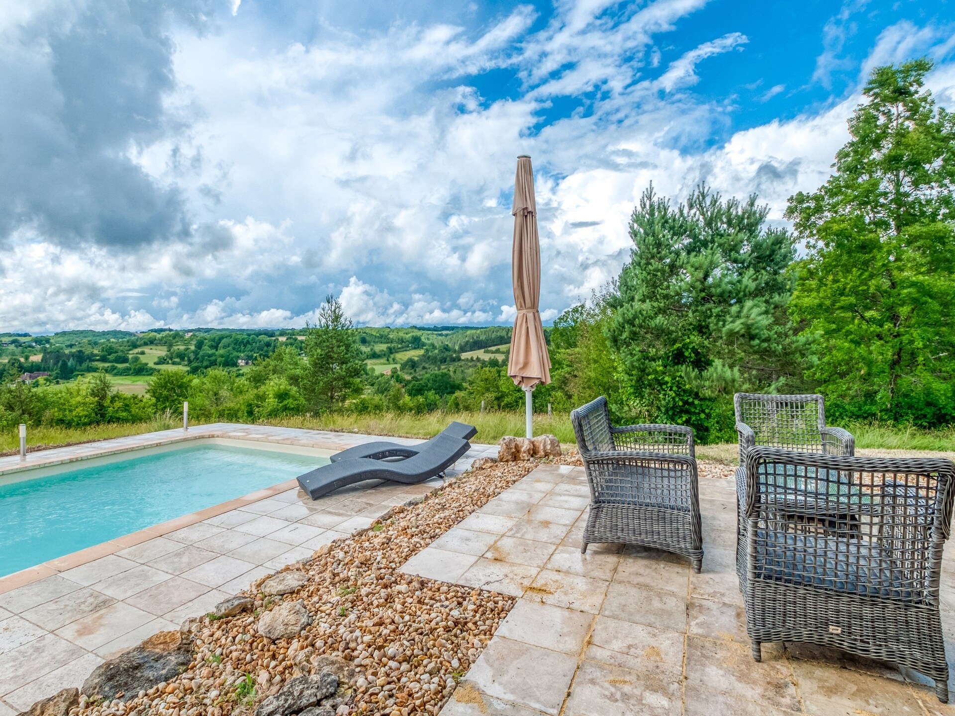 Luxe villa met privézwembad in de groene heuvels van Sainte-Foy-de-Longas - foto 8