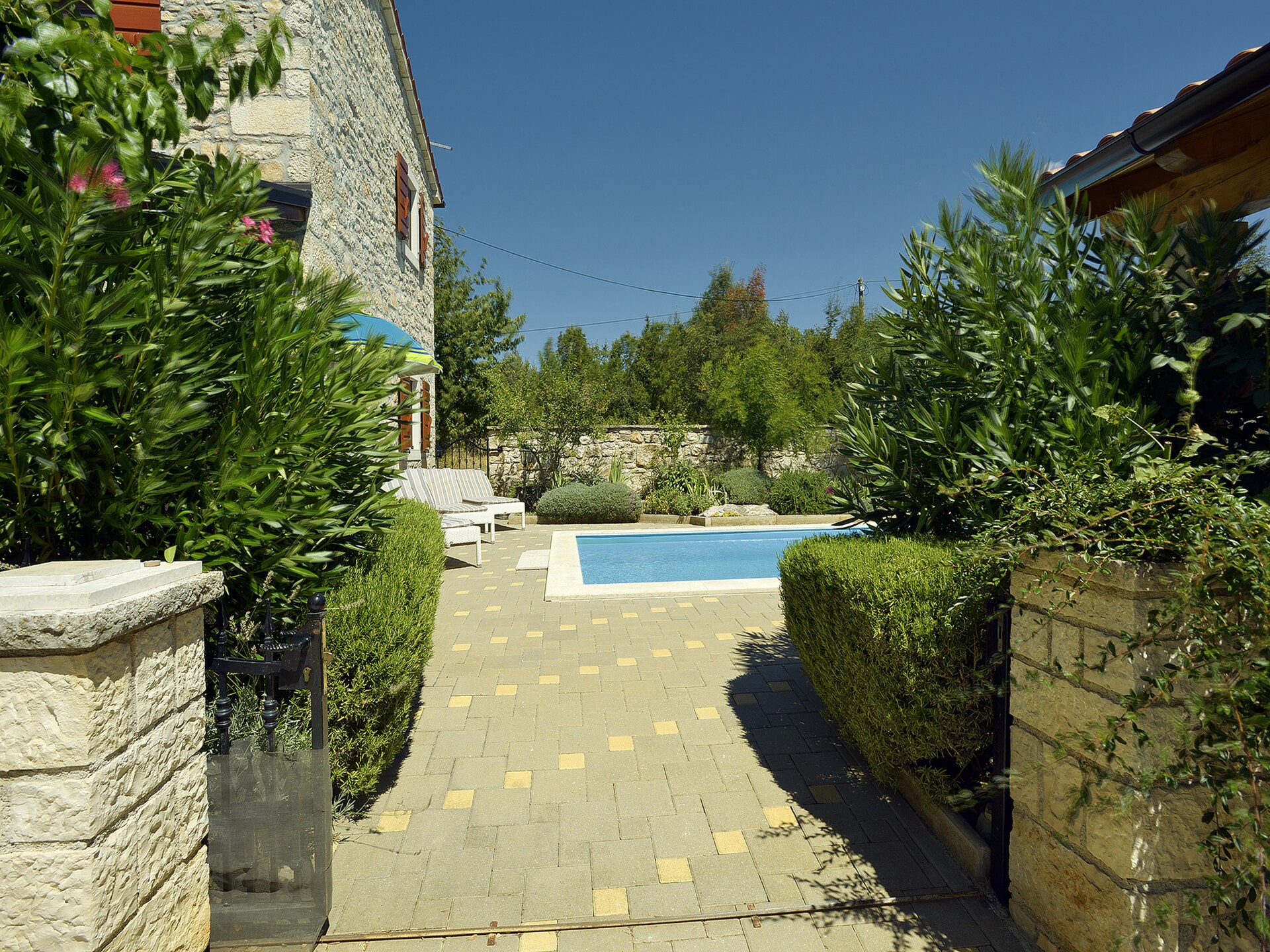 Authentieke Istrische stenen villa met privézwembad en volledige privacy - foto 12