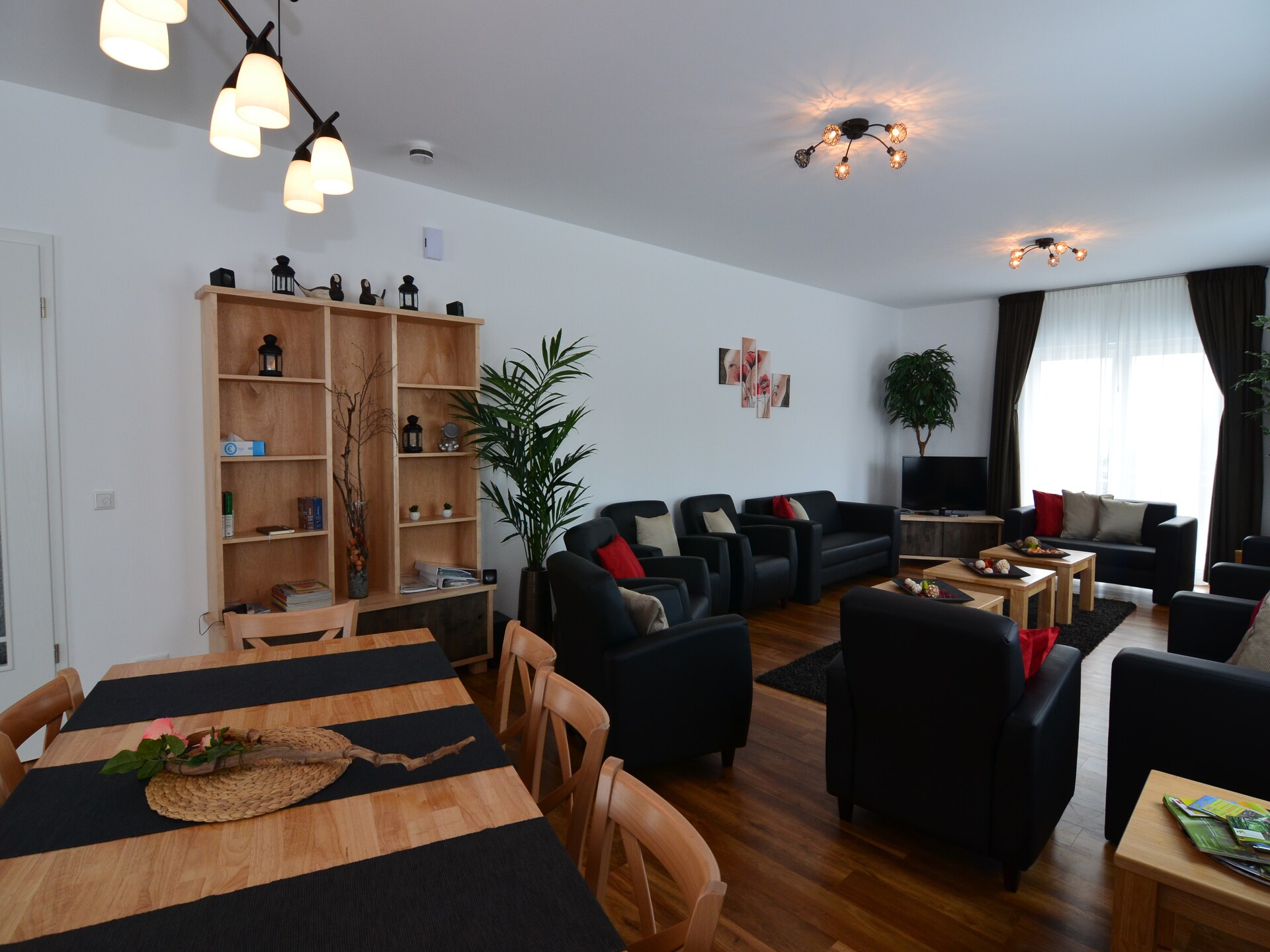 Ruime 17-persoons villa in Küstelberg bij Winterberg met tuin en balkon - foto 8