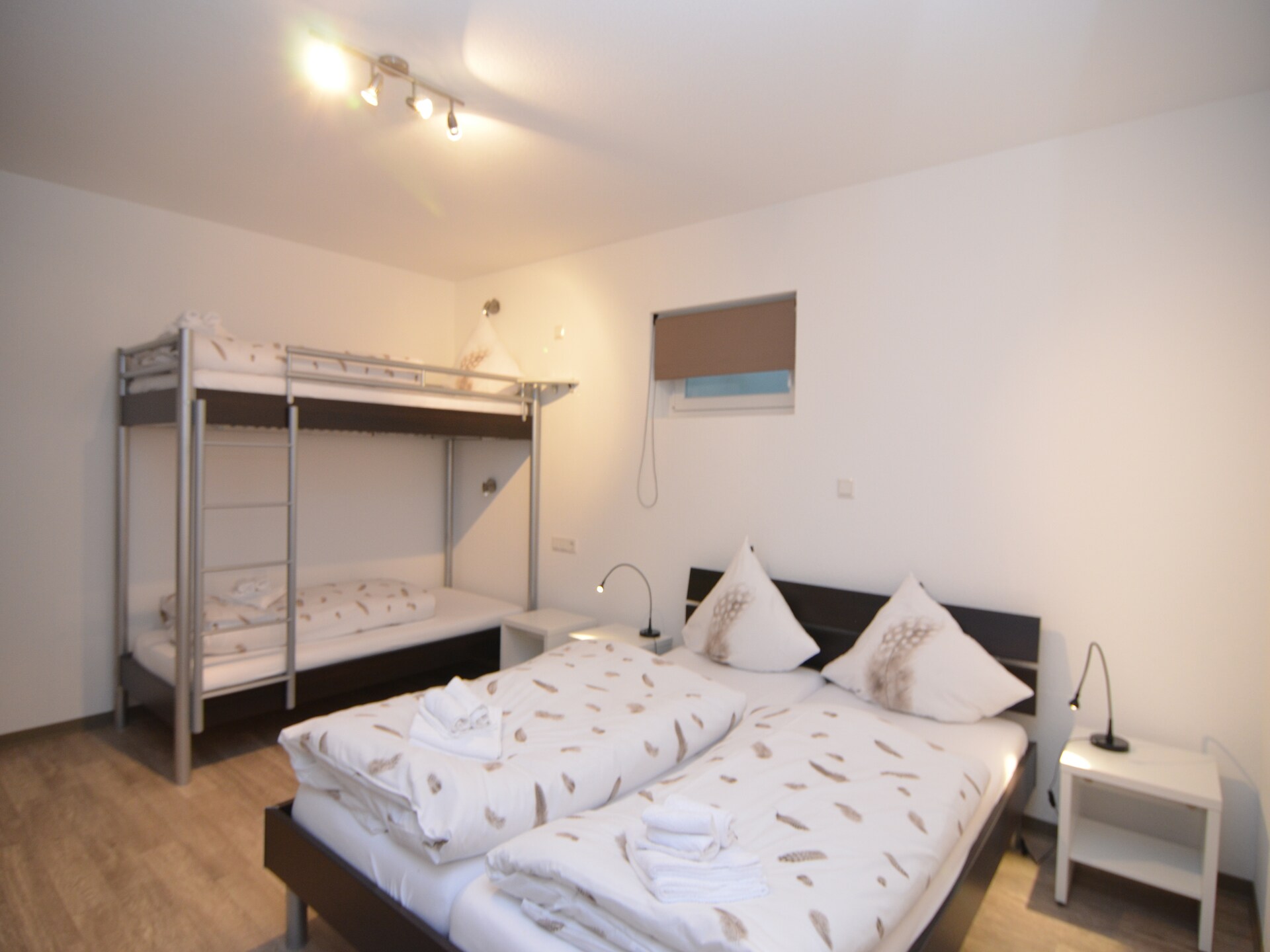 Ruime 17-persoons villa in Küstelberg bij Winterberg met tuin en balkon - foto 17