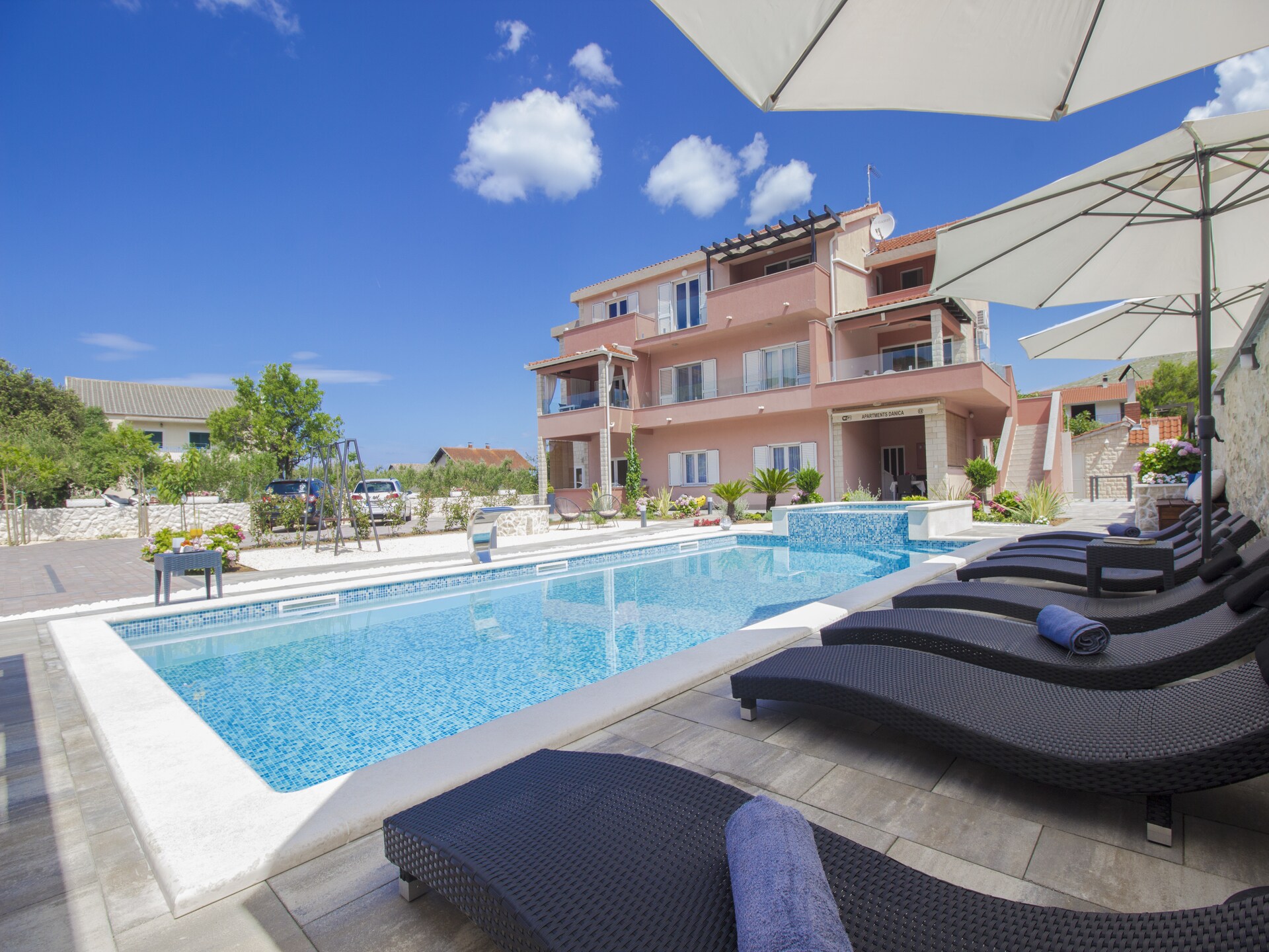 Villa Danica: Ruim vakantiehuis voor 12 personen op 80m van zee in Grebaštica - foto 7
