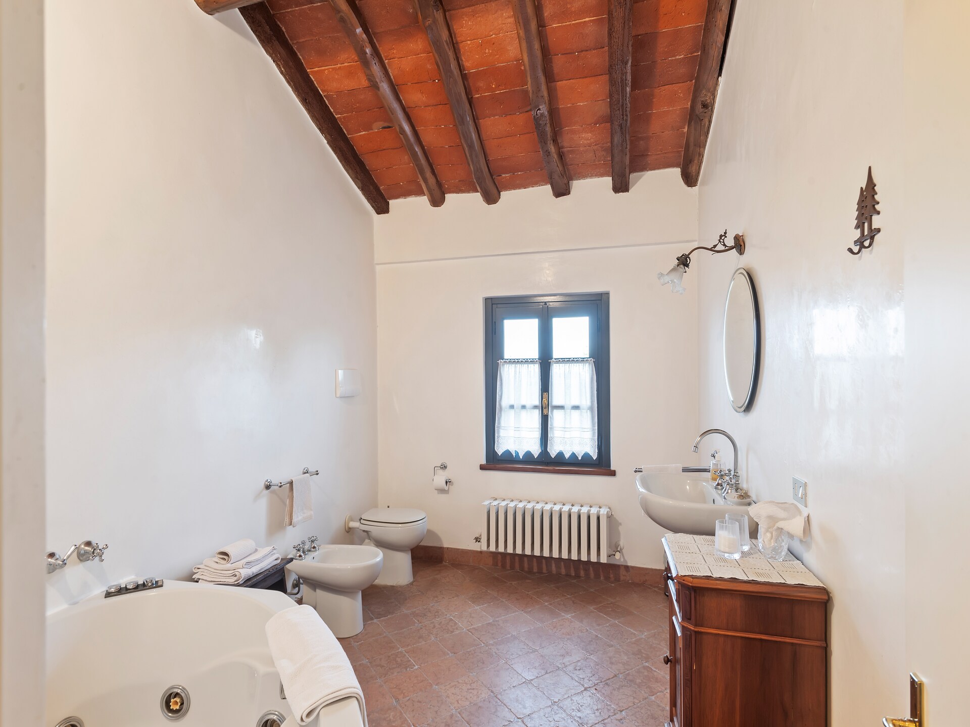 Landhuis La Villetta in Stagno Lombardo met privétuin en bubbelbad - foto 25