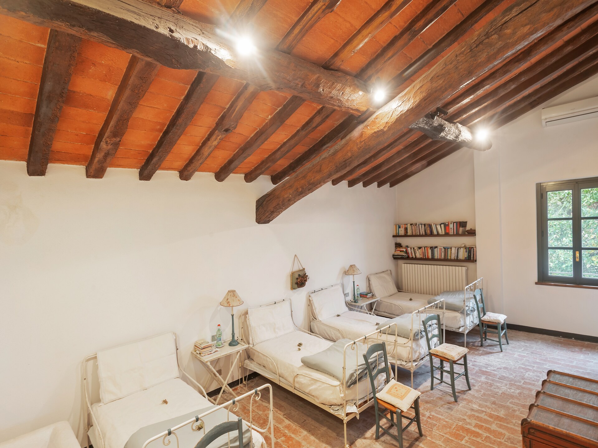 Landhuis La Villetta in Stagno Lombardo met privétuin en bubbelbad - foto 17