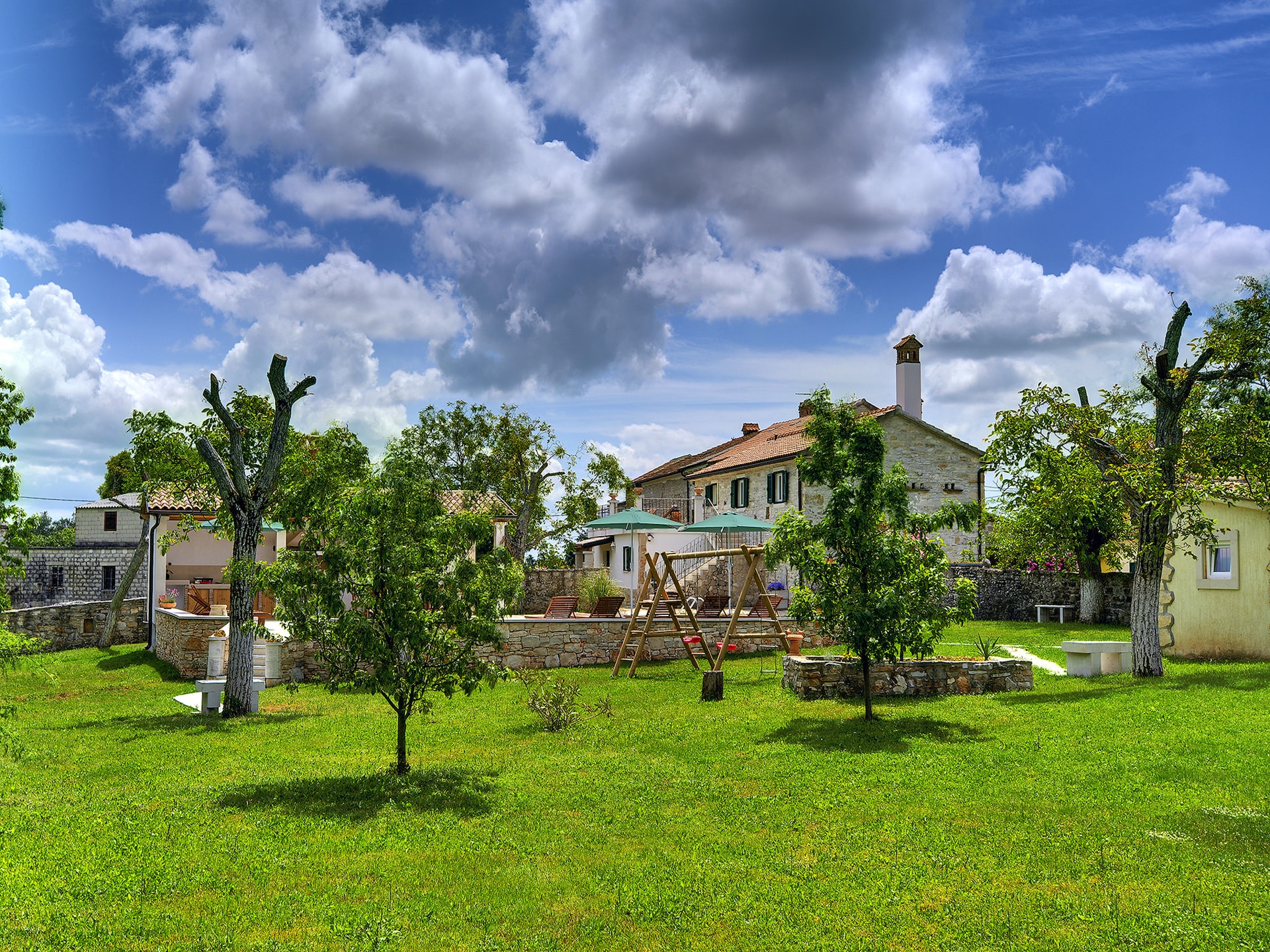 Authentiek Istrisch landhuis met privézwembad voor 16 personen in Rojnici - foto 36
