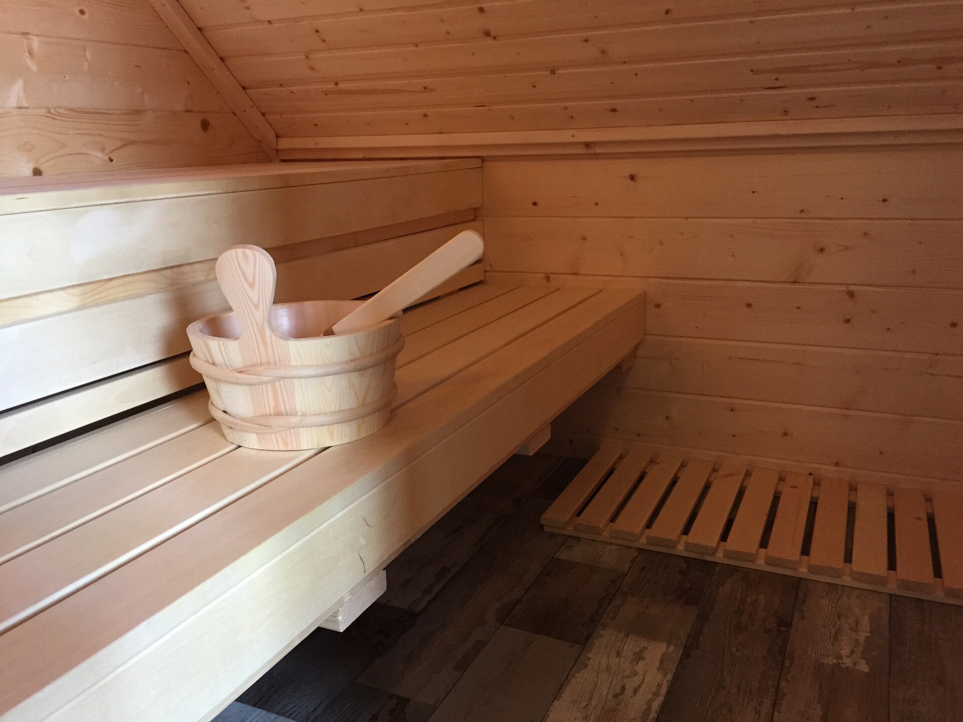 Vrijstaand waterhuis met privé sauna aan het IJsselmeer - foto 5